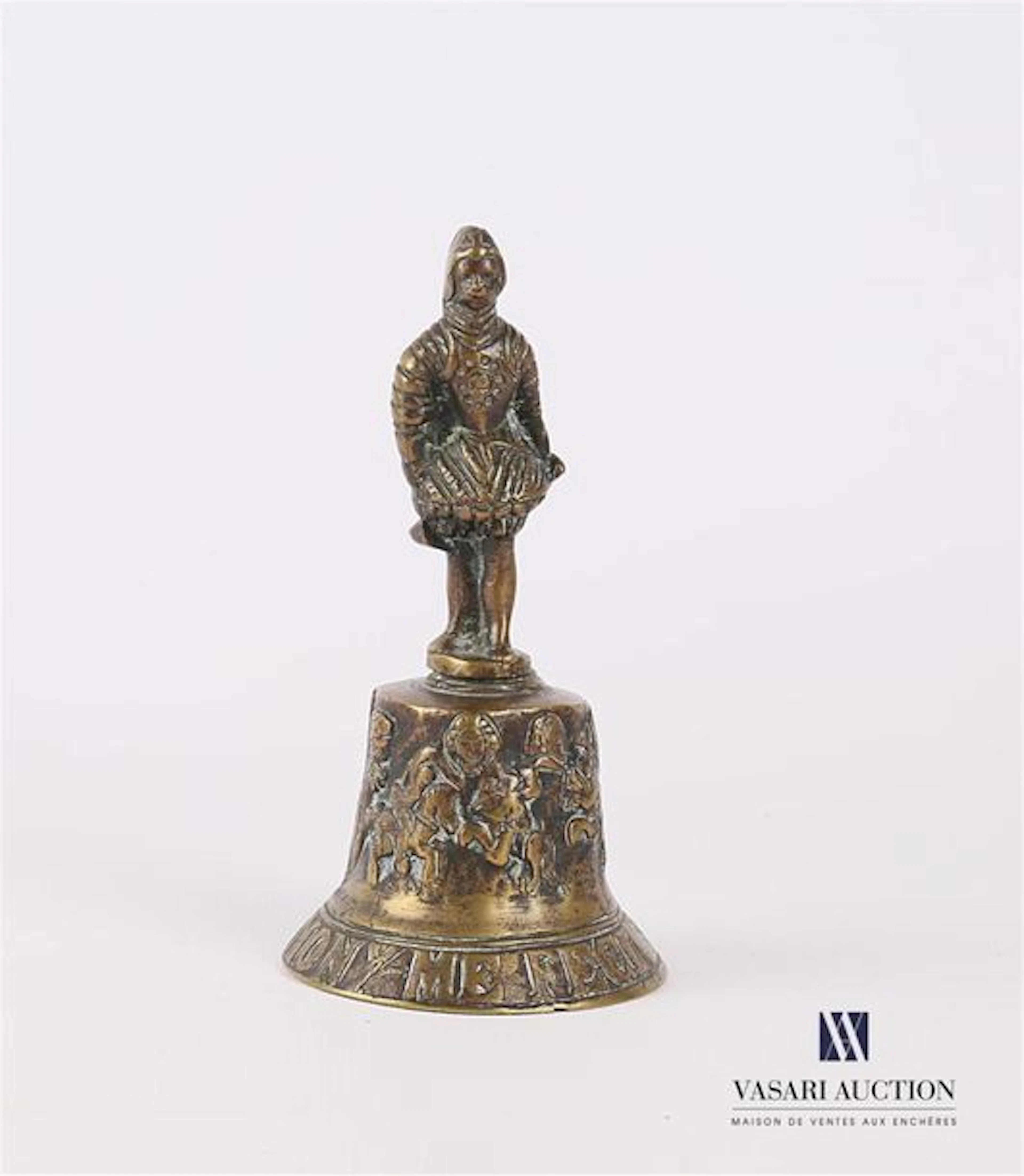 Clochette de table en bronze doré, la prise…