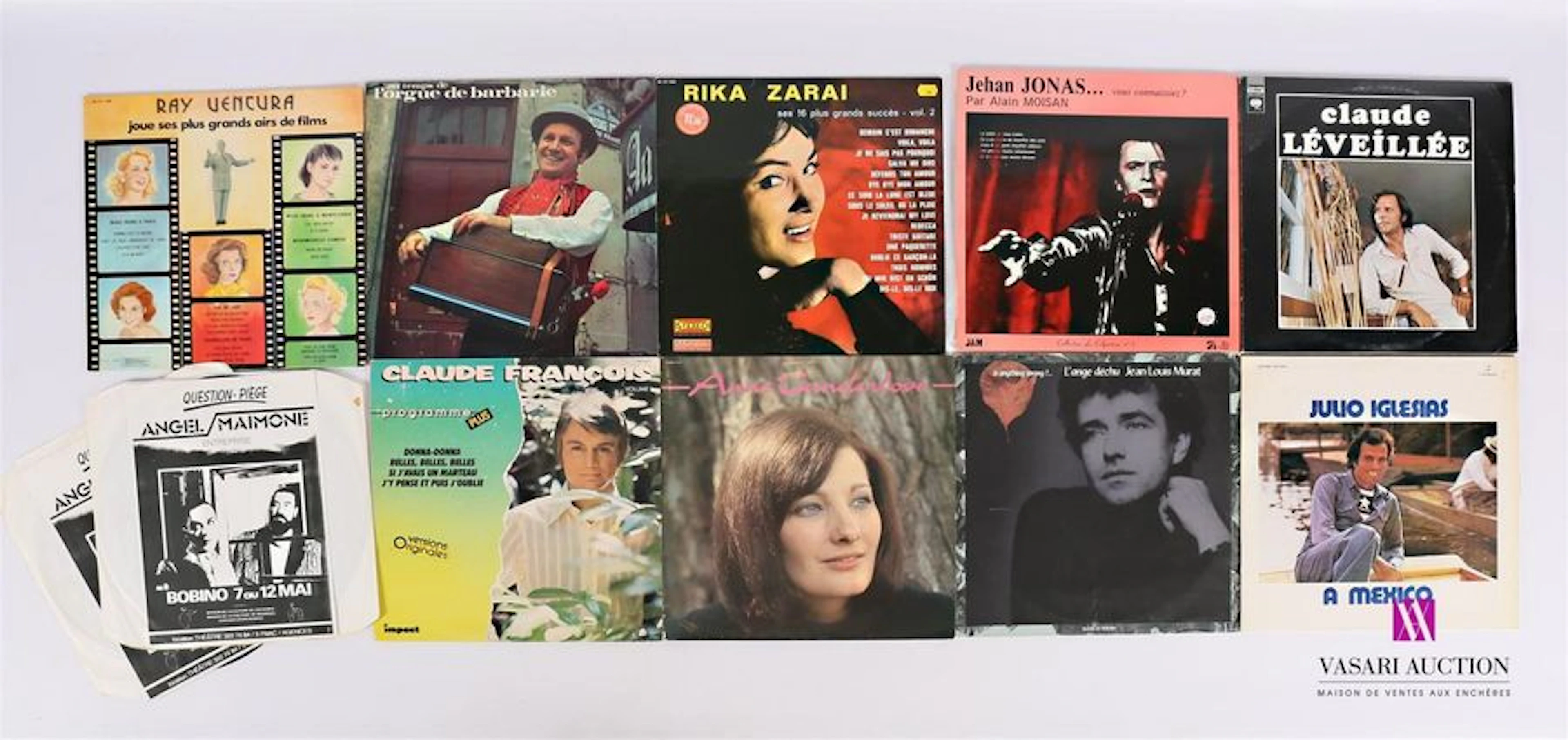 Lot de onze vinyles : - Ray Ventura joue…