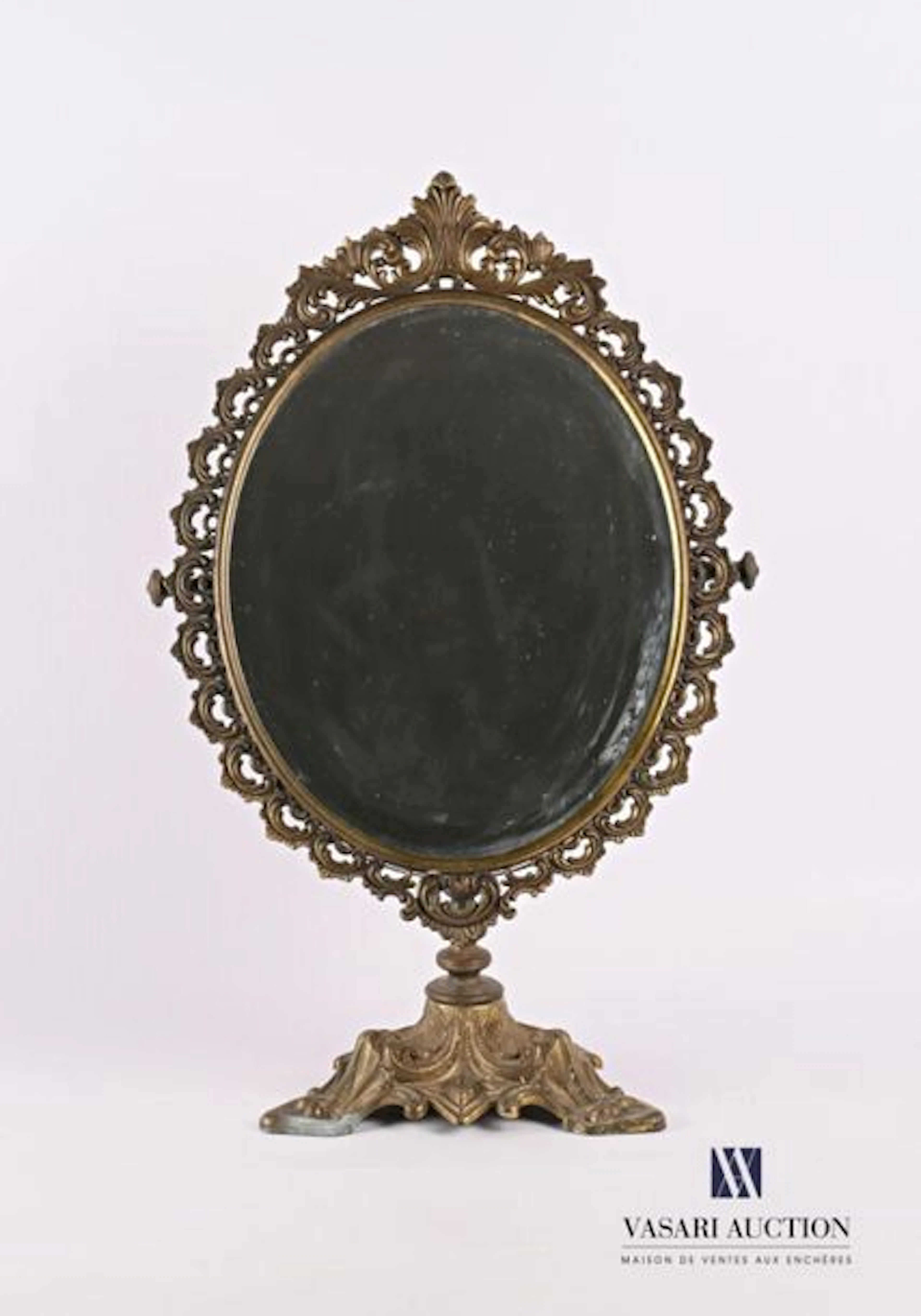 Miroir psyché à vue ovale en bronze, il est…
