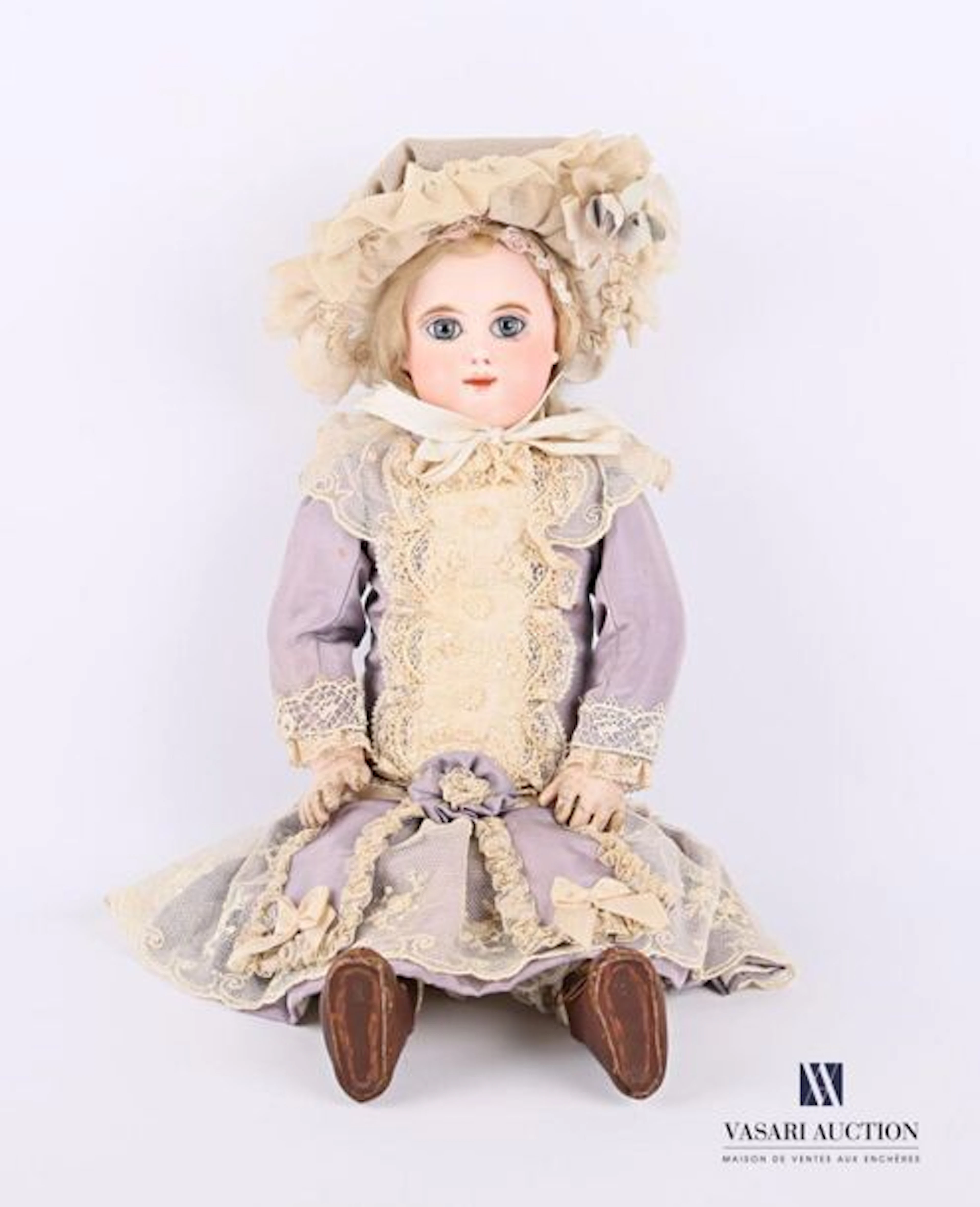 Poupée française, avec tête en biscuit coulé,... - Lot 106 - Vasari Auction