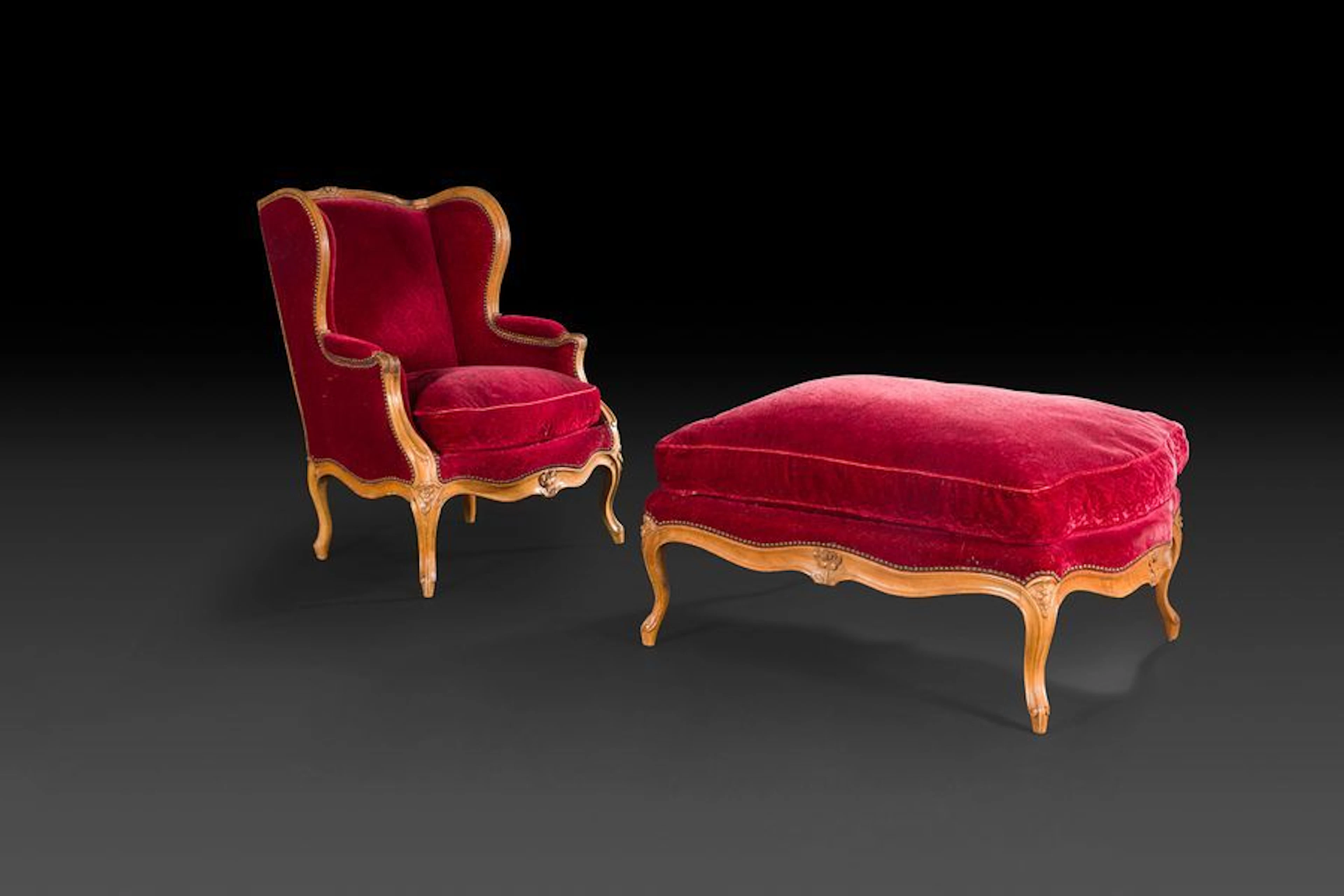 Duchesse brisée en hêtre mouluré, teinté...