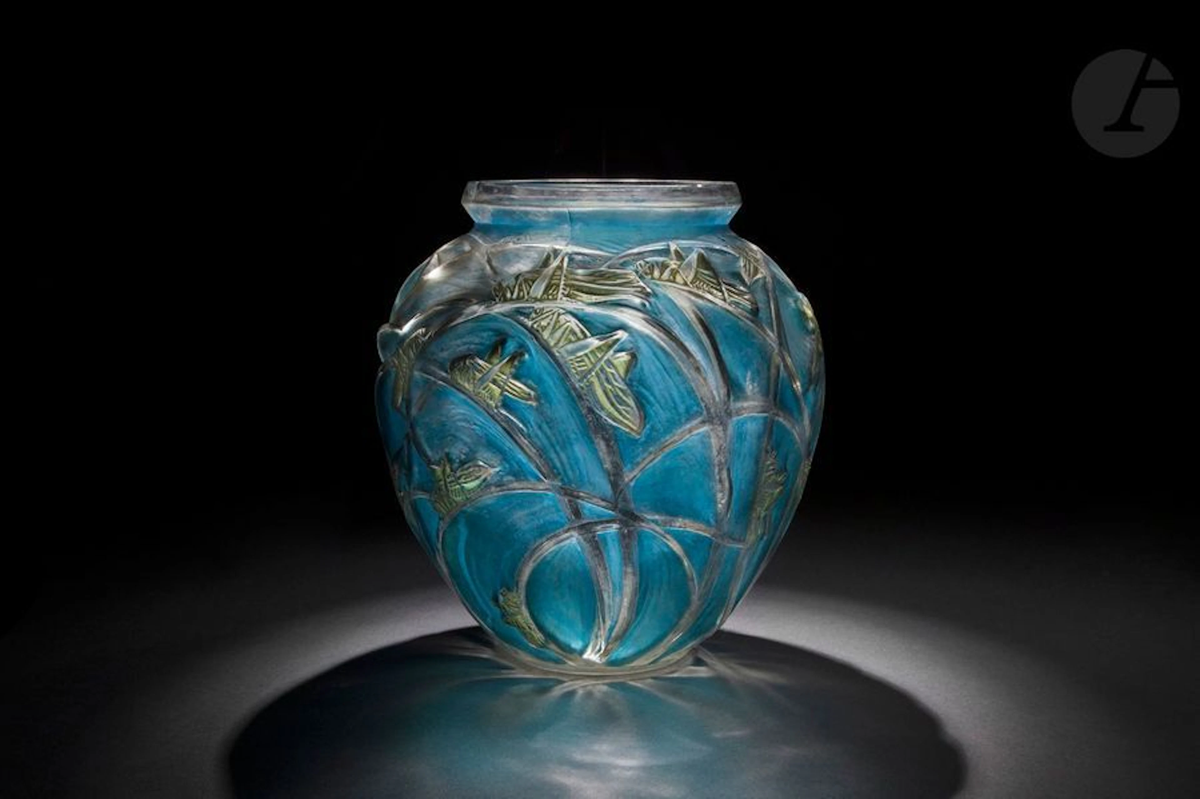 RENÉ LALIQUE (1886-1945) Sauterelles, le...