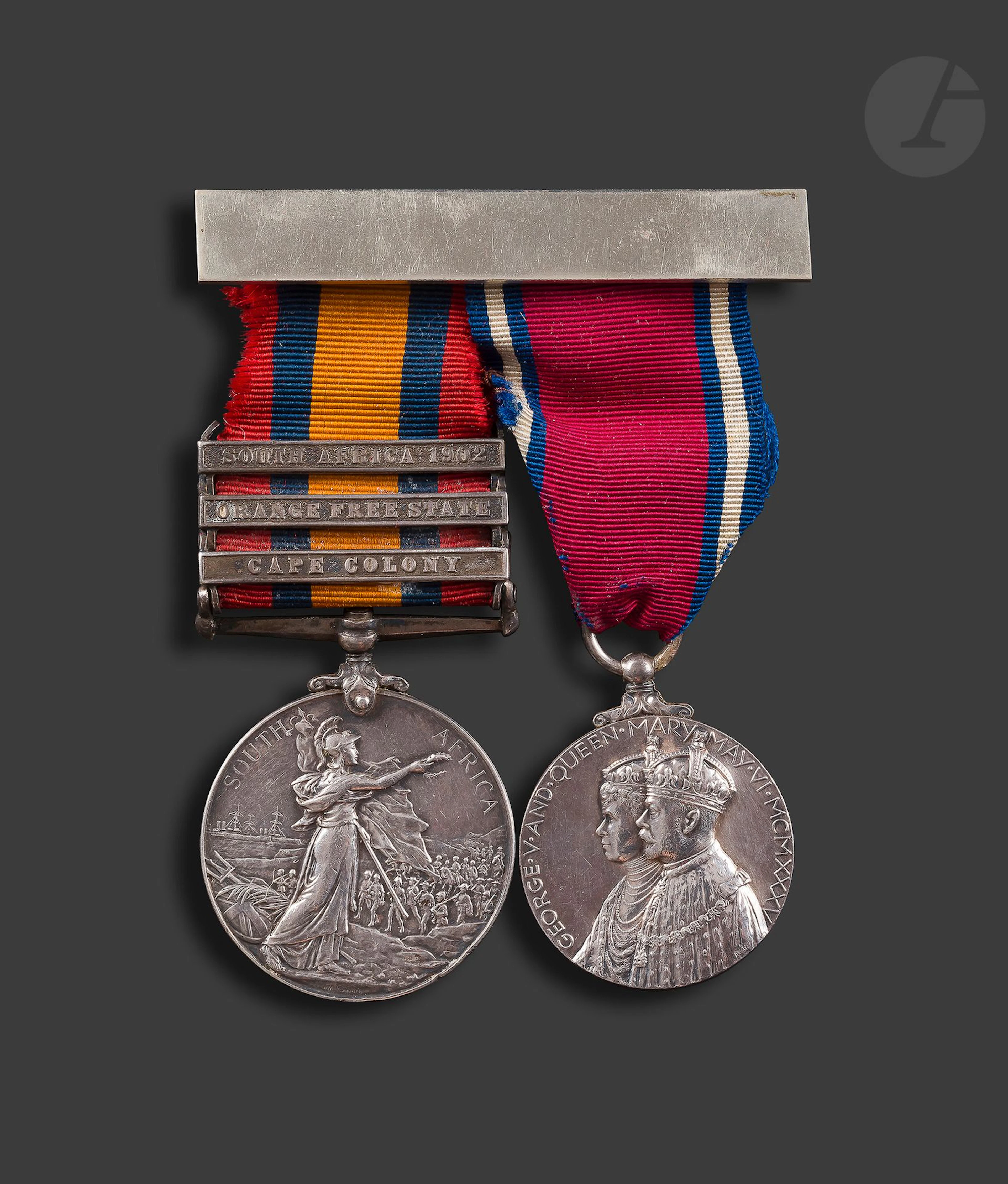 GRANDE-BRETAGNE Barrette de deux médailles.... - Lot 272 - Ader