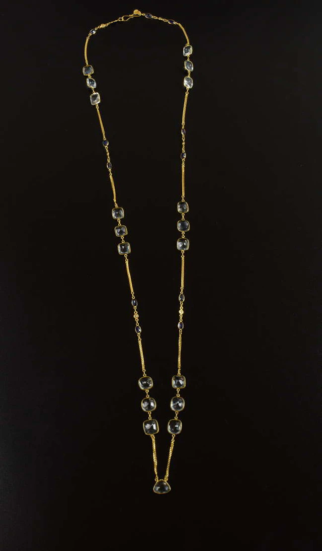 Aquamarine sapphire and diamond set pendant necklace