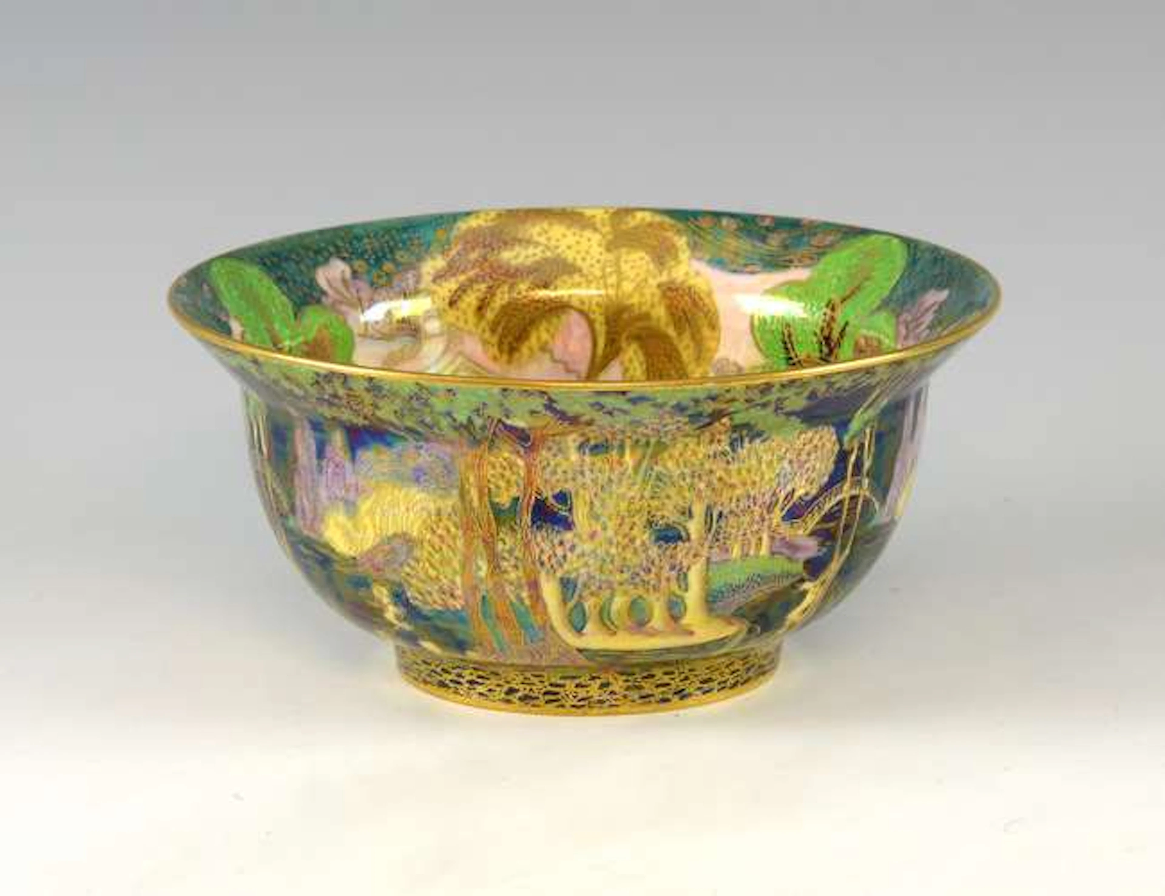 Wedgewood fairyland lustre bowl, by Daisy Makeig Jones, the exterior