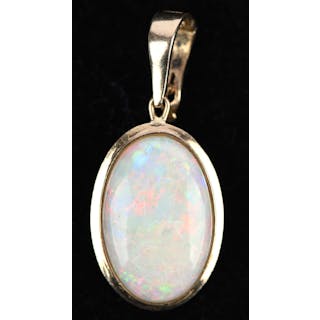 Opal pendant, oval cabochon cut opal, measuring approximately 17 x