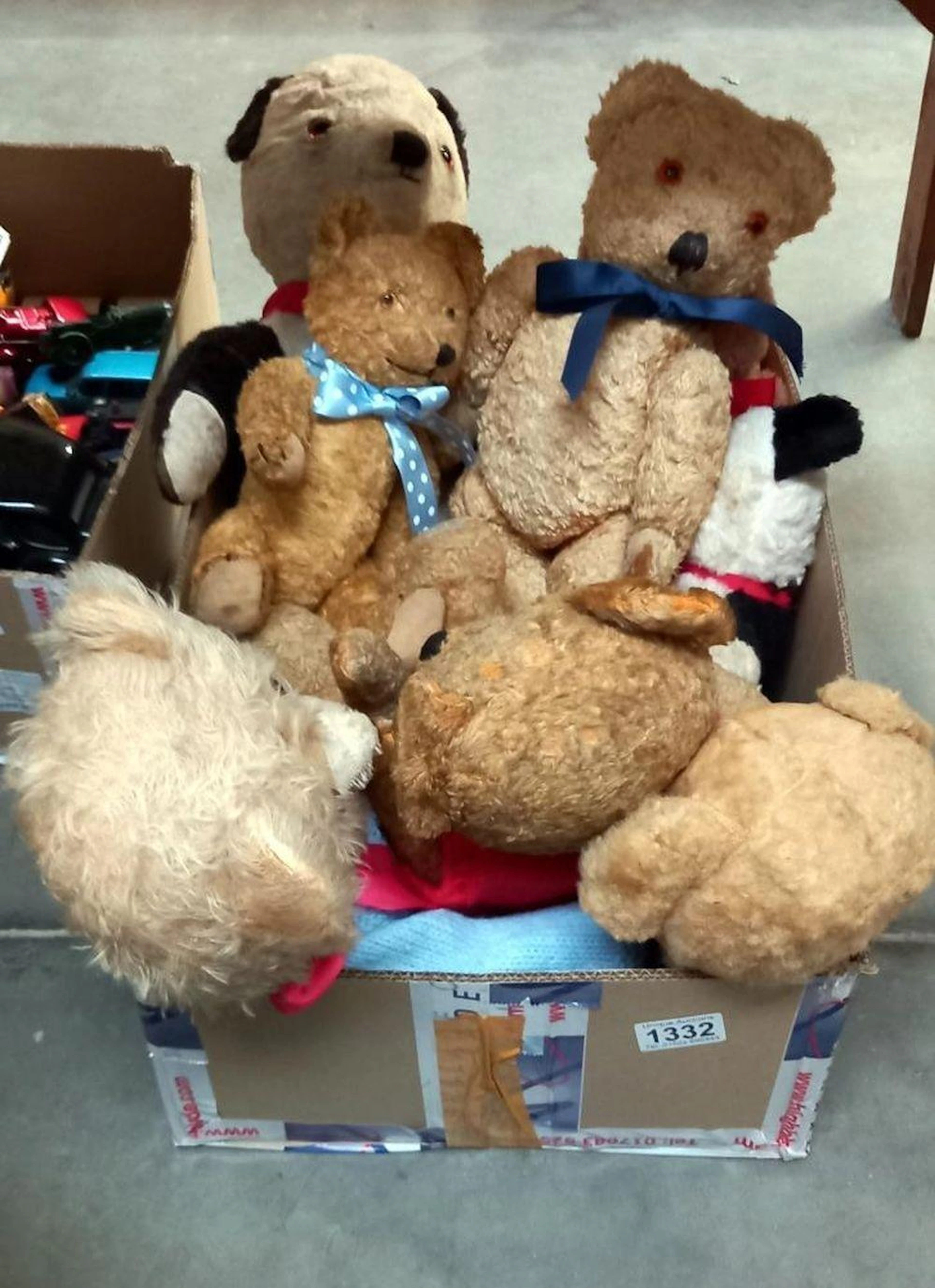 A quantity of old teddies