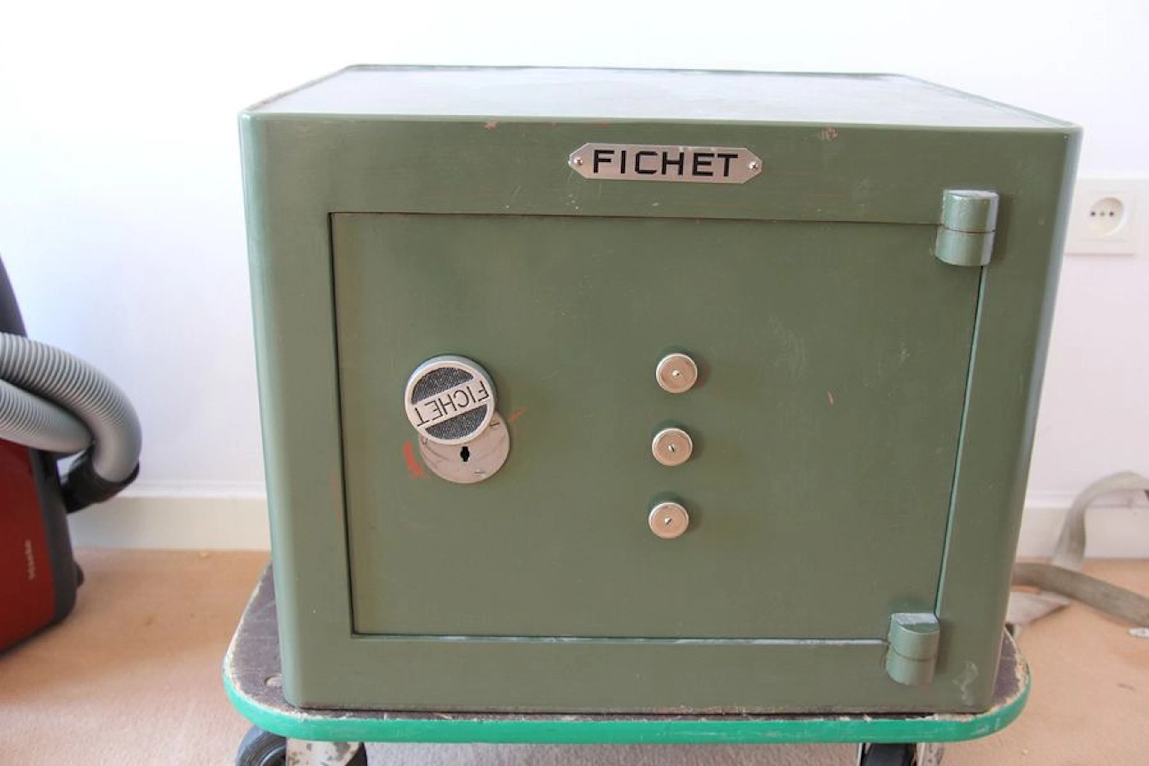 FICHET Coffre-fort H : 40 L : 50 P : 40 …