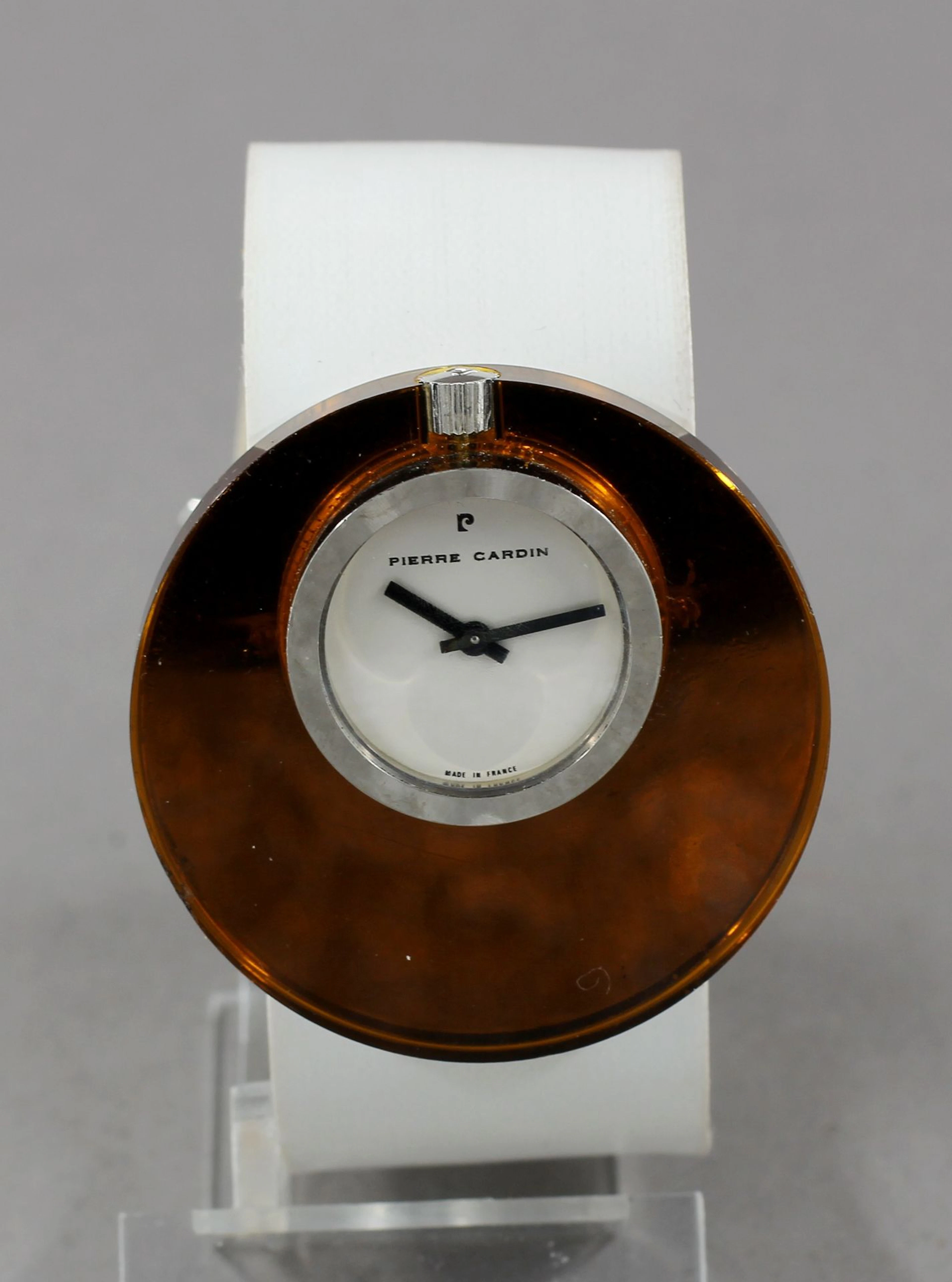 Pierre CARDIN circa 1971/1973 Montre ronde,... - Lot 156 - Kahn & Associés