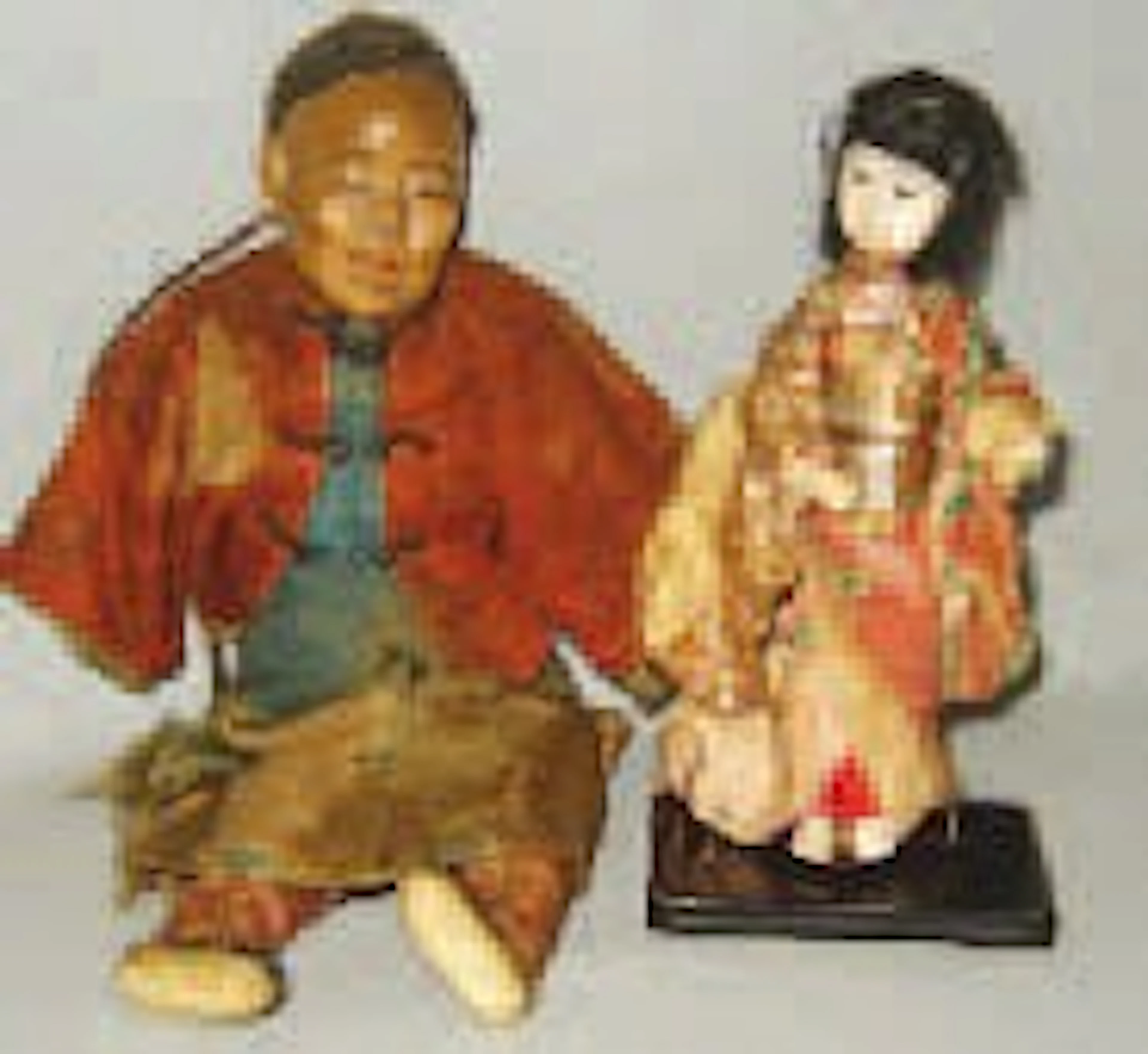 Poupée chinoise avec tête et mains en terre cuite