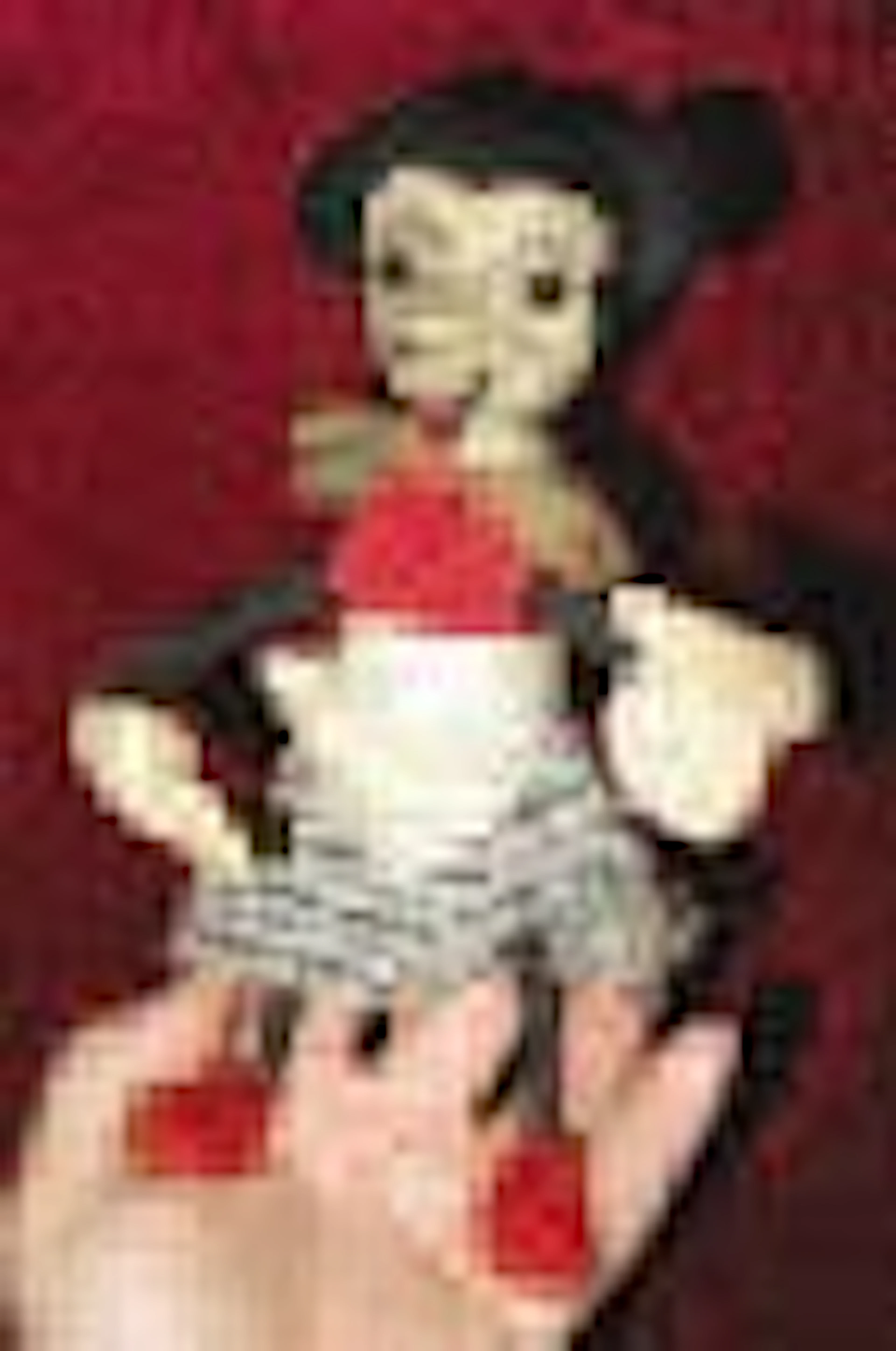 « MINNIE » petite poupée en feutrine et lainage sur armature métallique