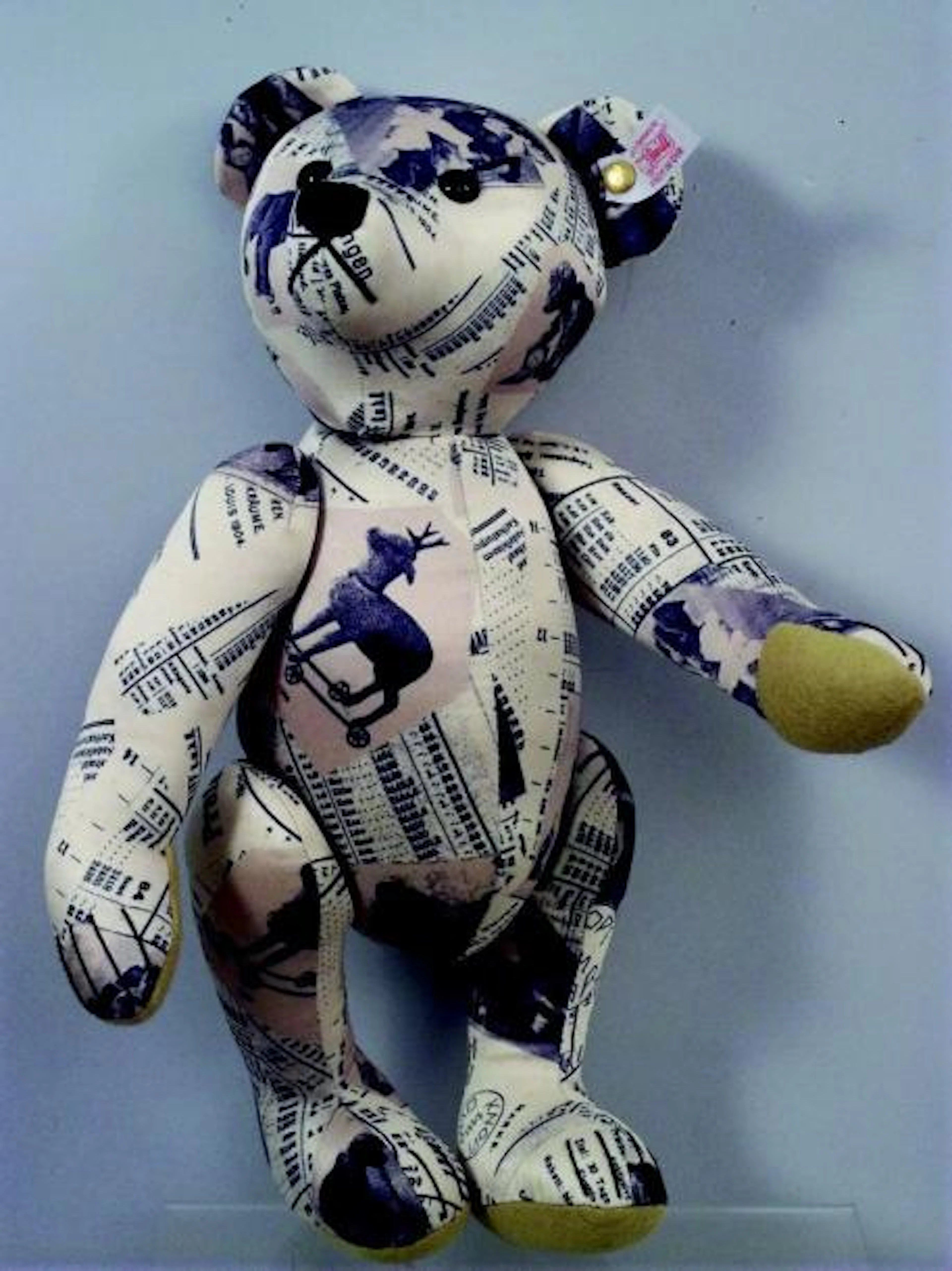 TEDDY imprimé avec extraits de catalogues de jouets de la maison STEIFF