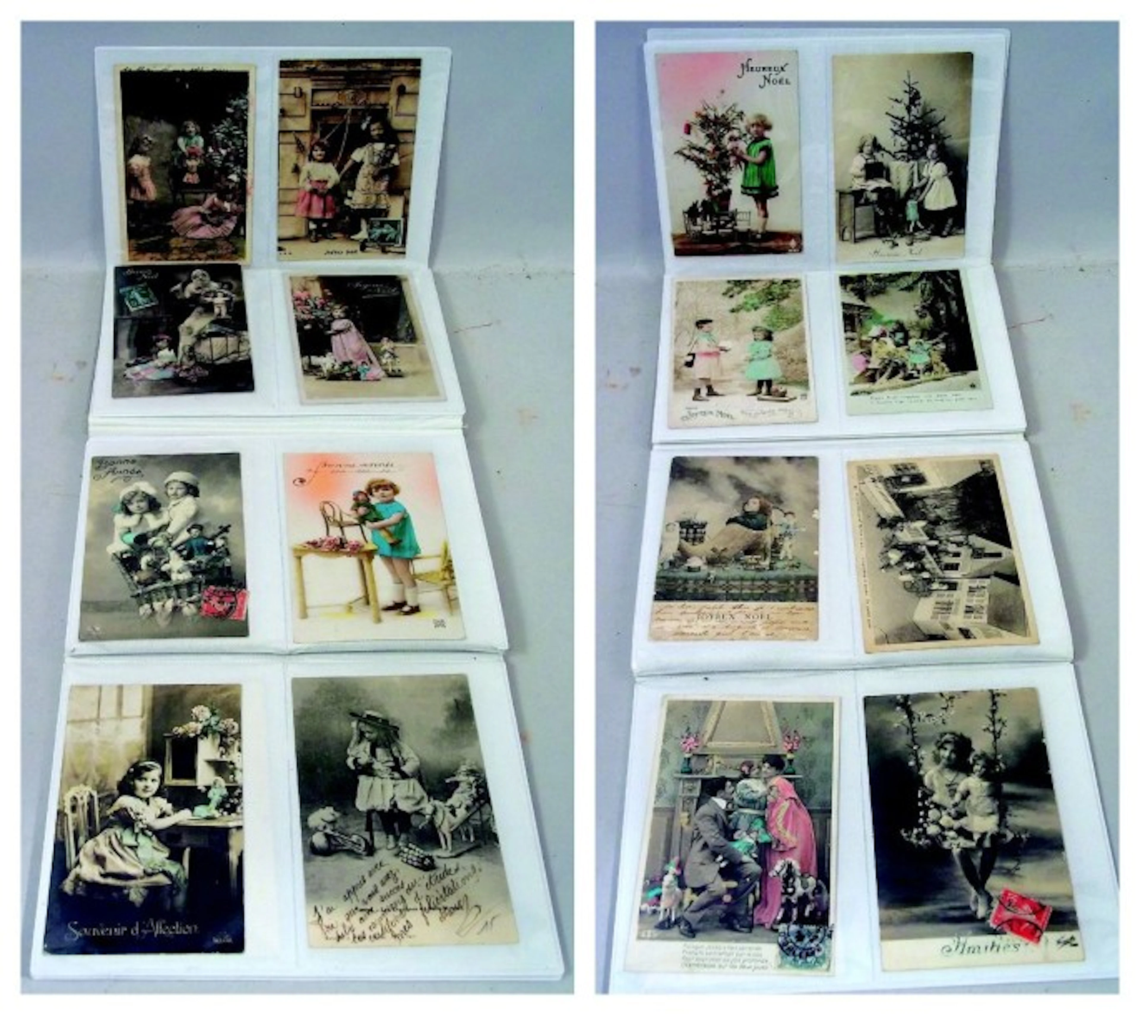 Ensemble de 64 cartes postales anciennes avec enfants et poupées et jouets