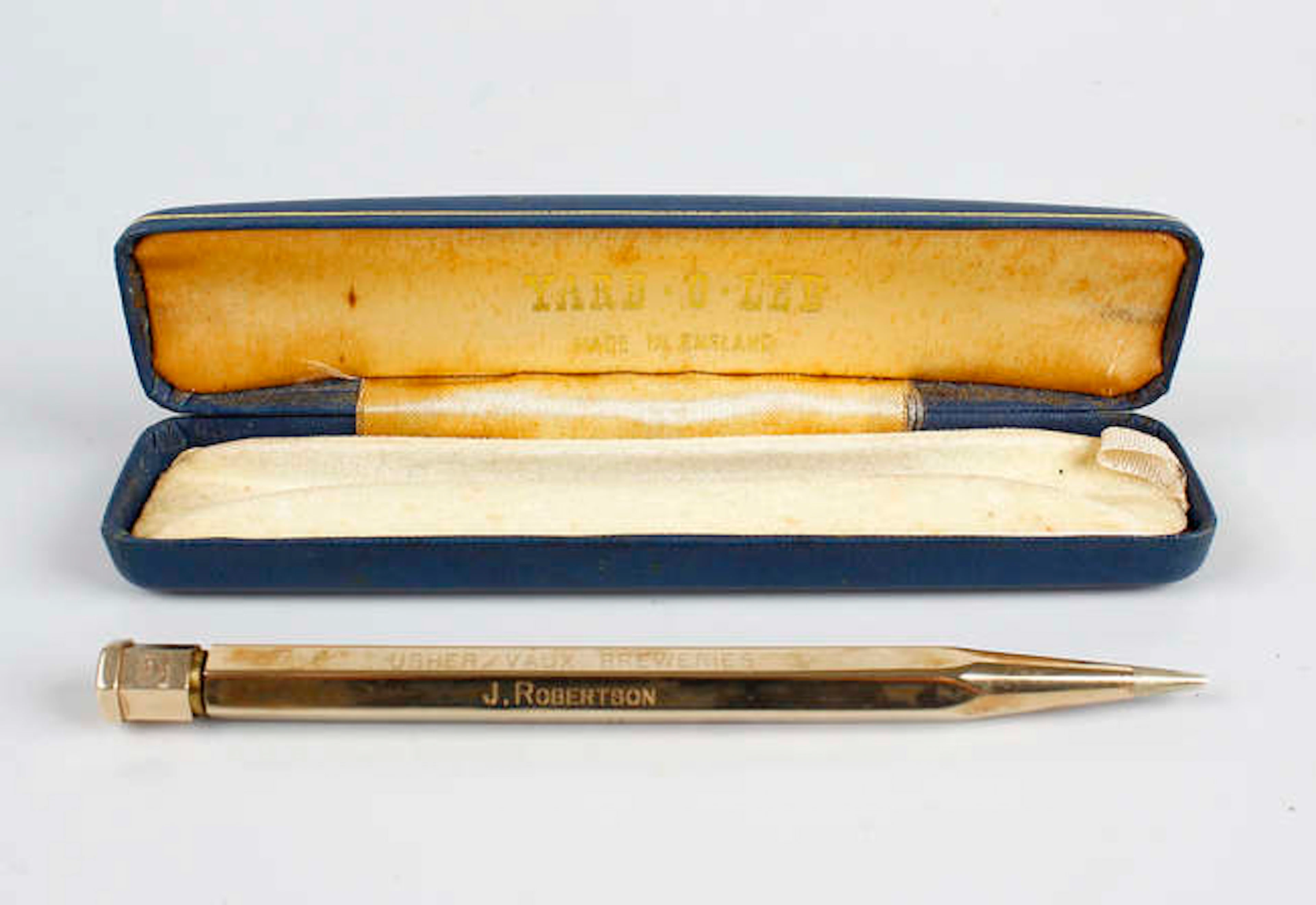 A 1970's Yard O Led 9ct gold pencil.