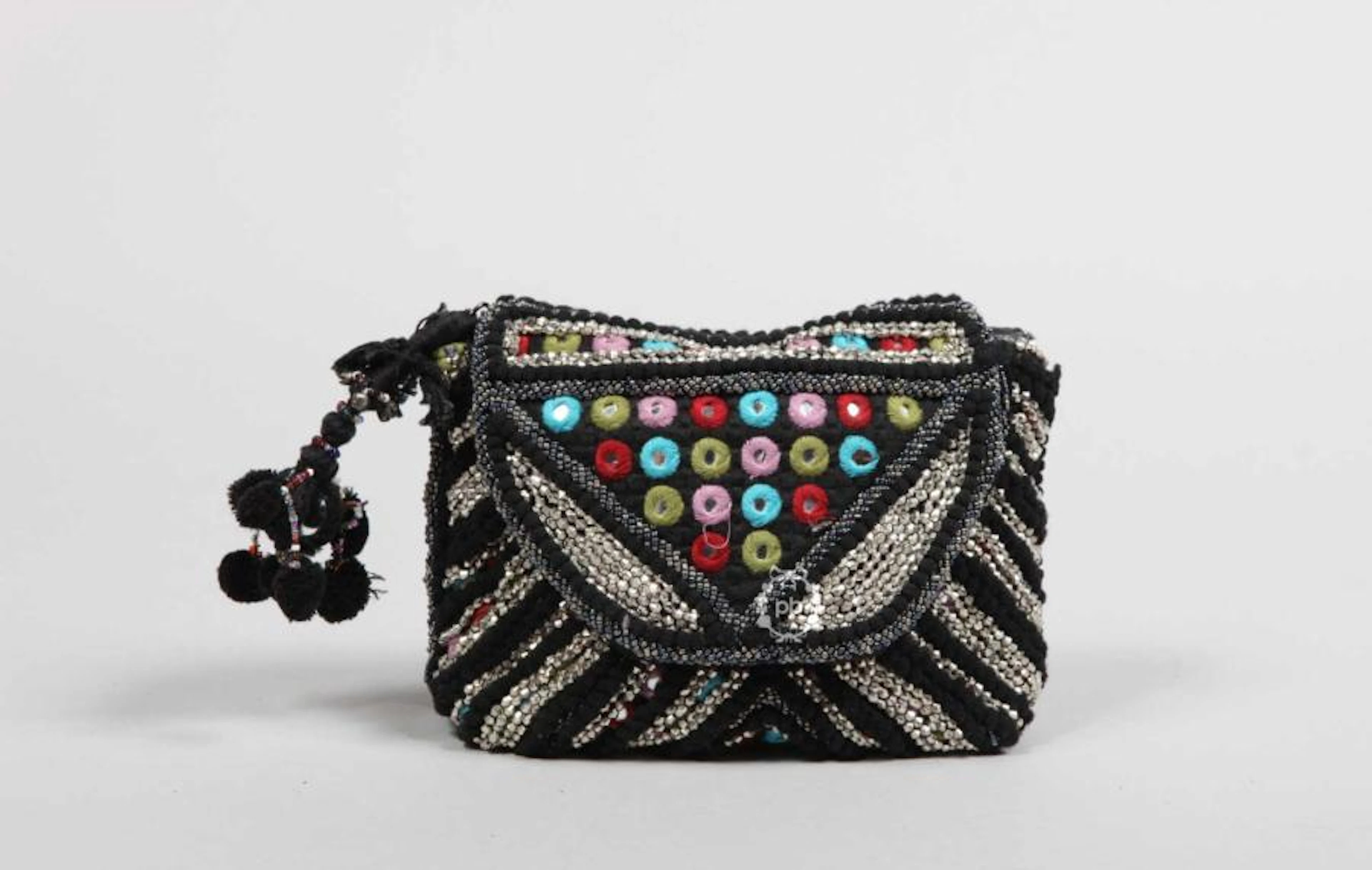 ANTIK BATIK