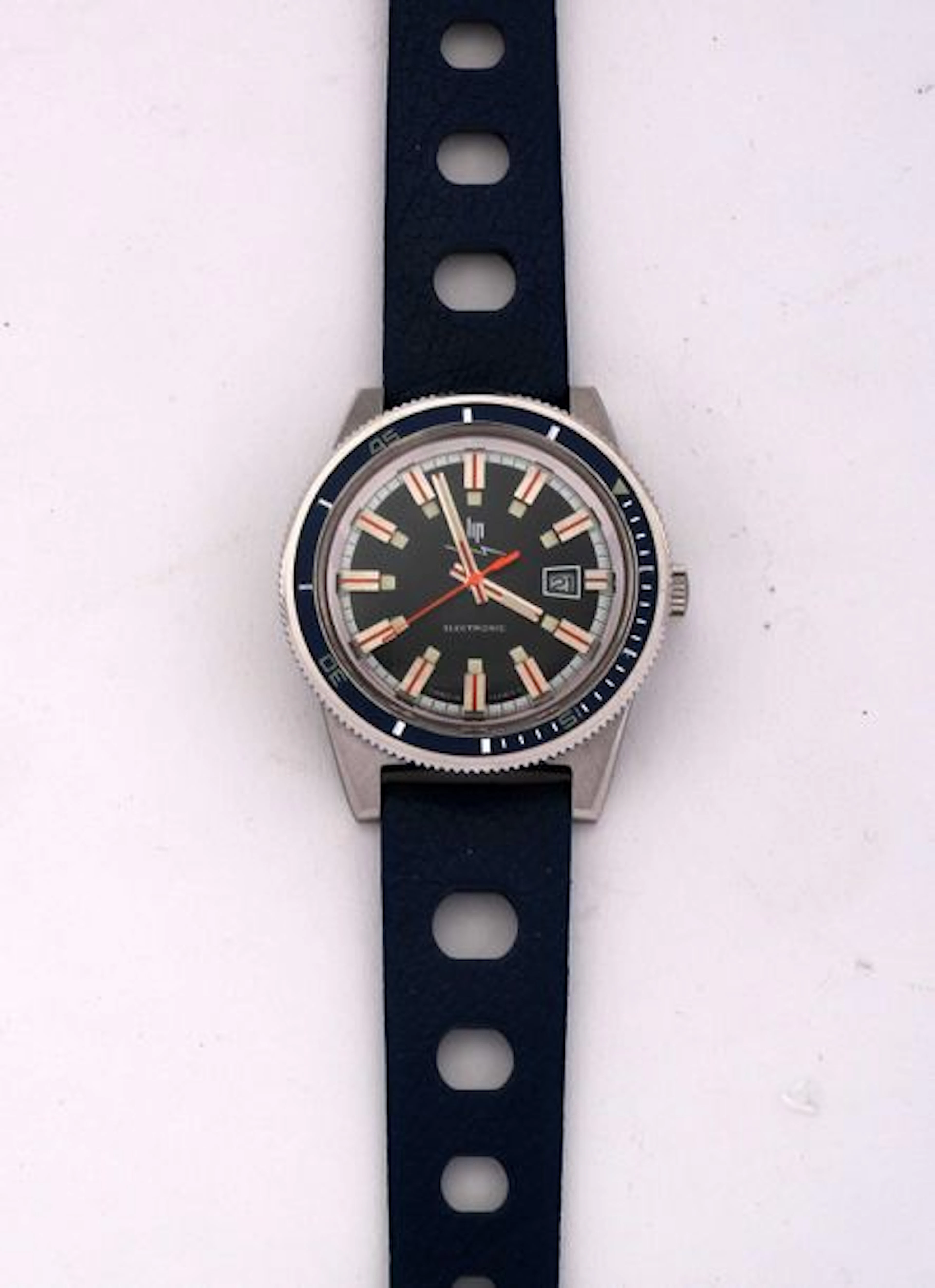 LIP Montre d’homme ‘Lip electronic’ (Nautic)…
