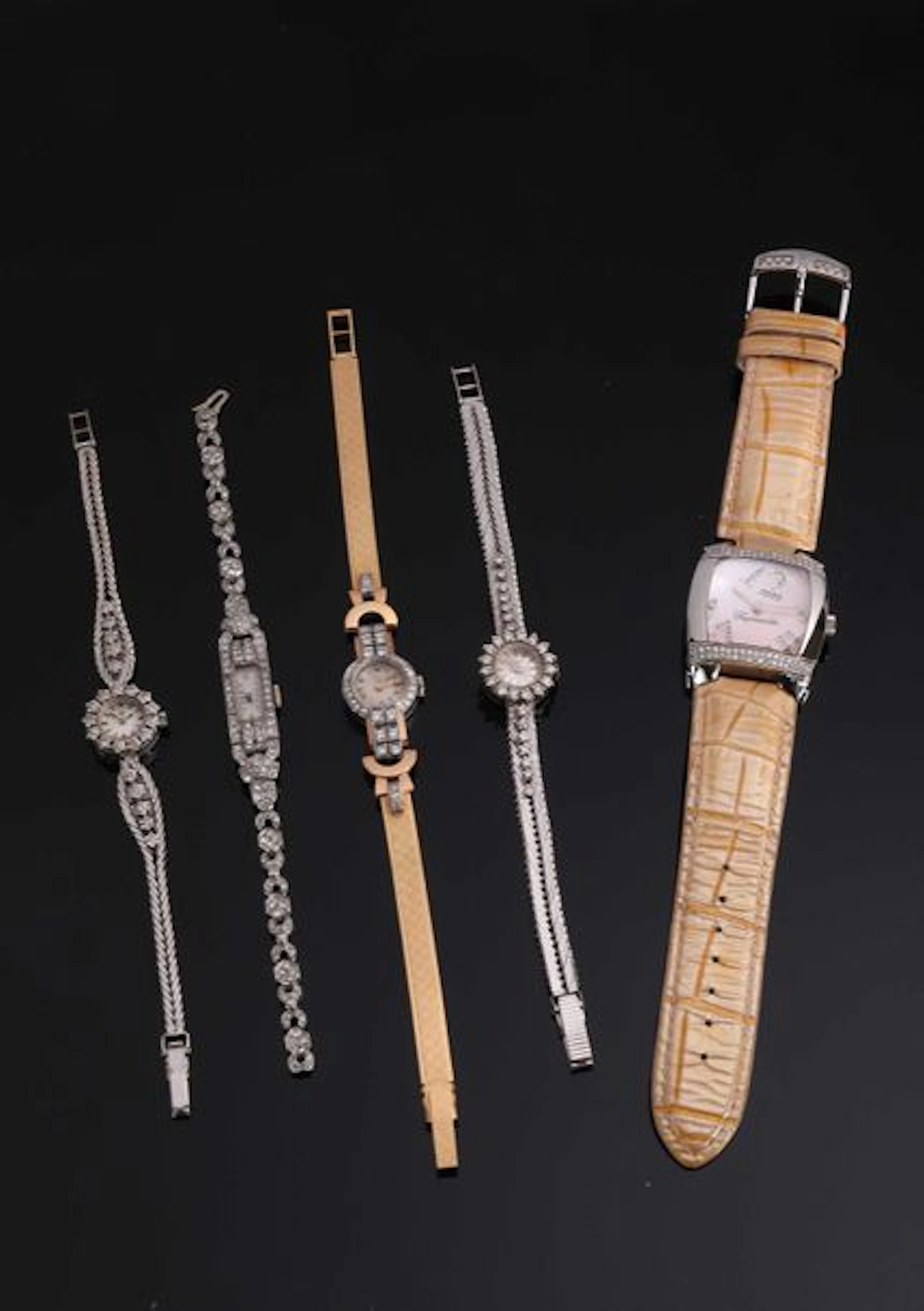Montre de dame en or jaune 18K (750°/°°),…