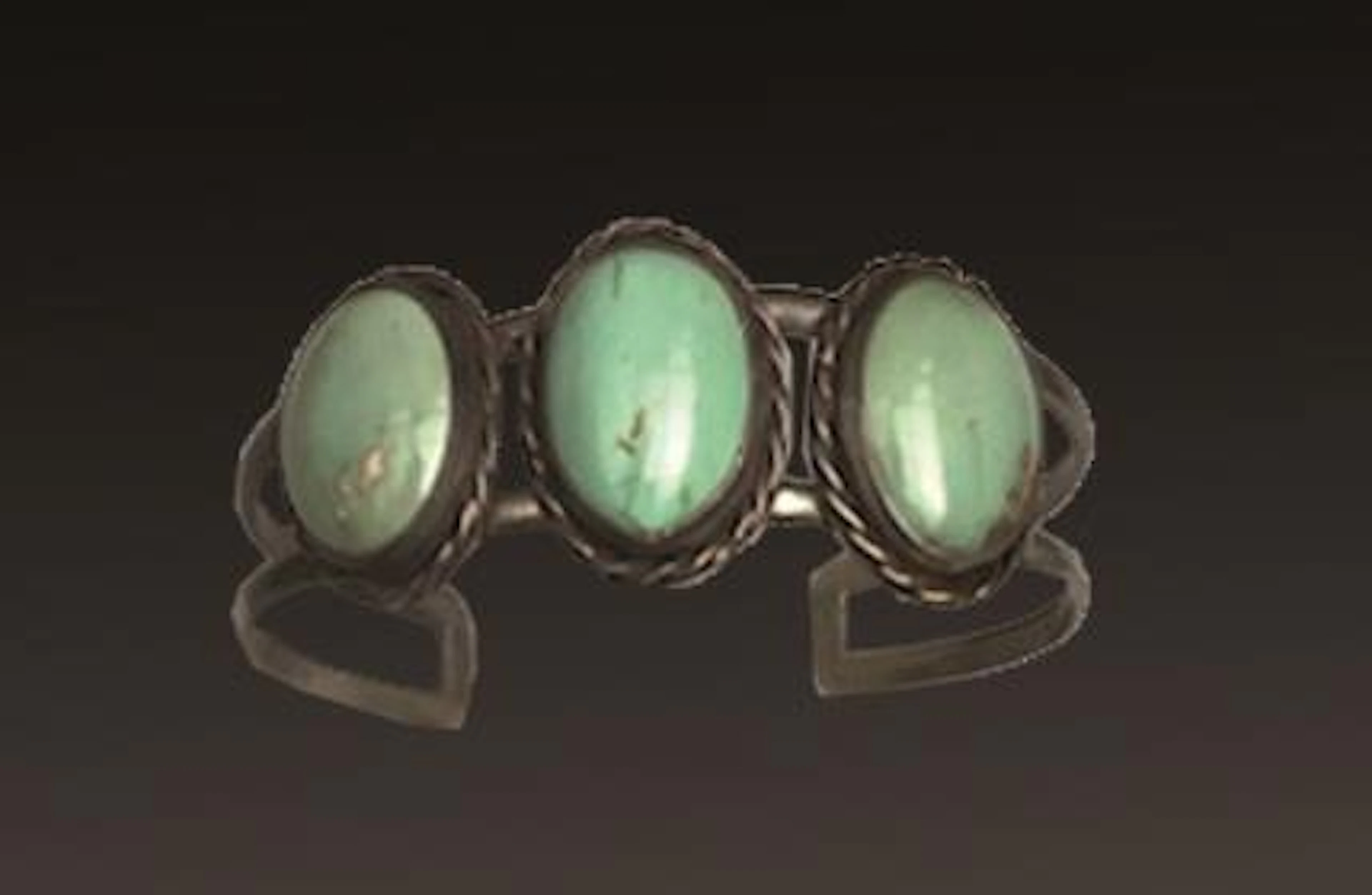 Deux BRACELETS rigides Navajo, Arizona, Amérique…