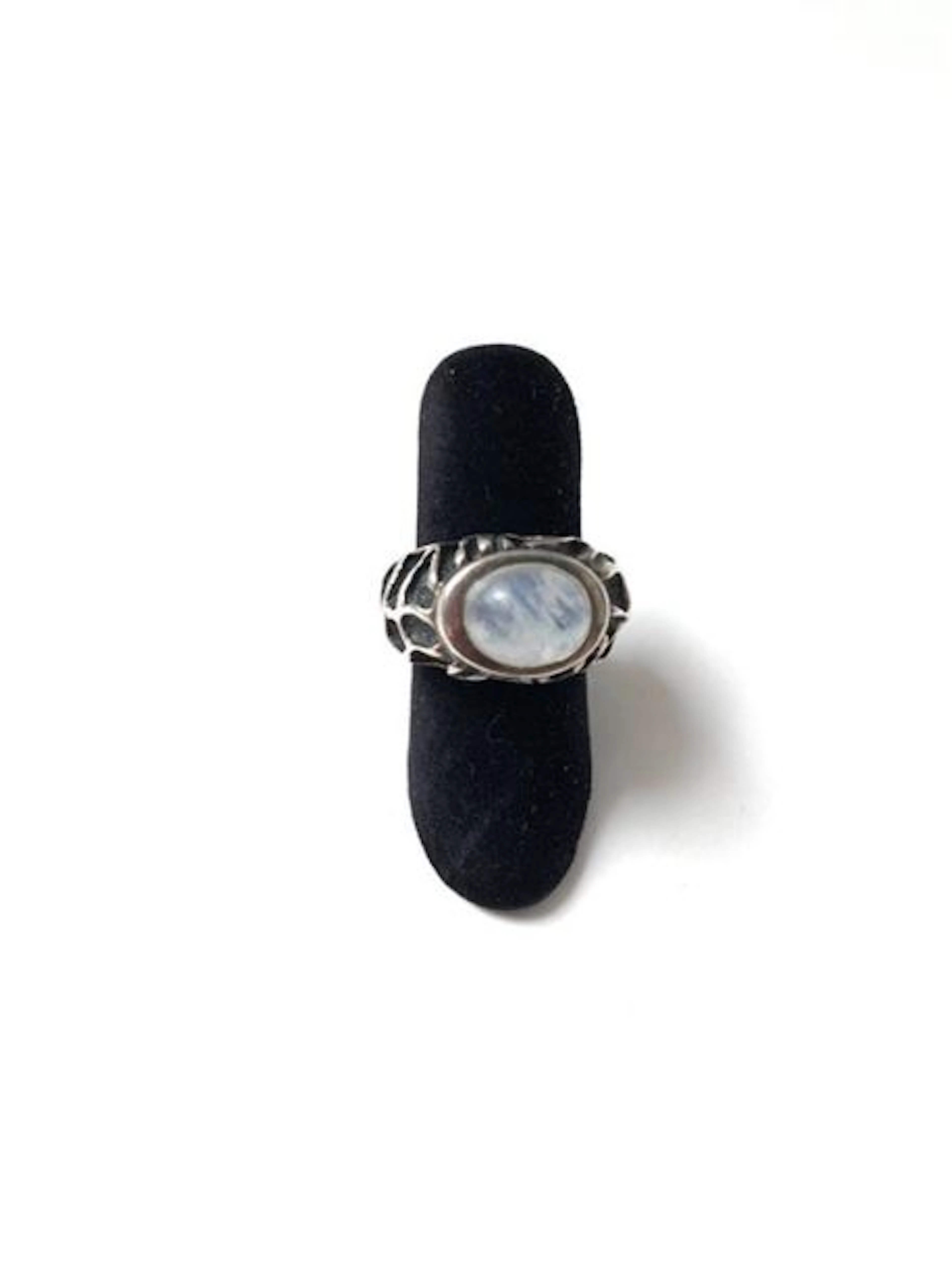 BAGUE en argent (925) ornée d'un cabochon…