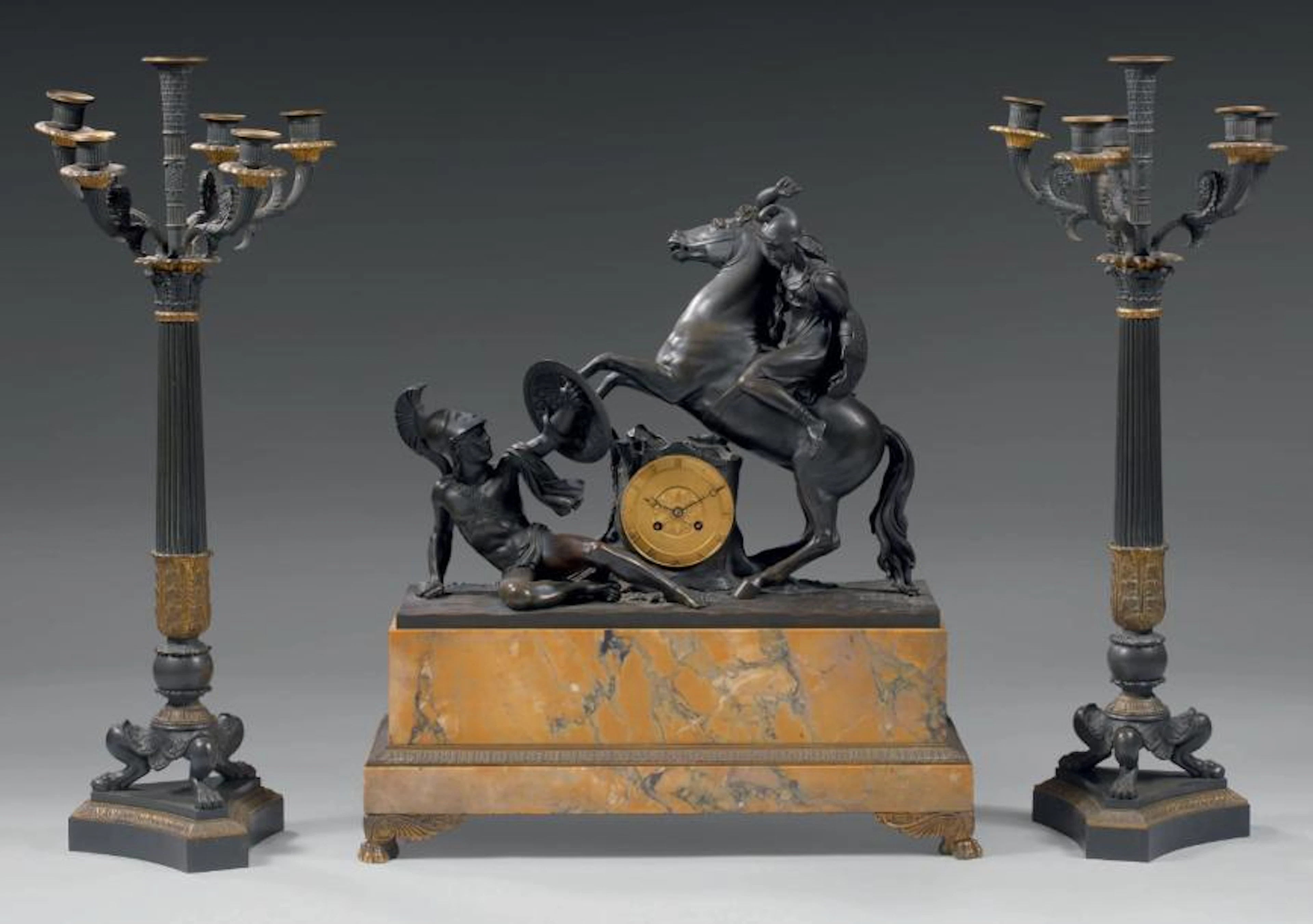 Garniture de cheminée en bronze doré et patiné…