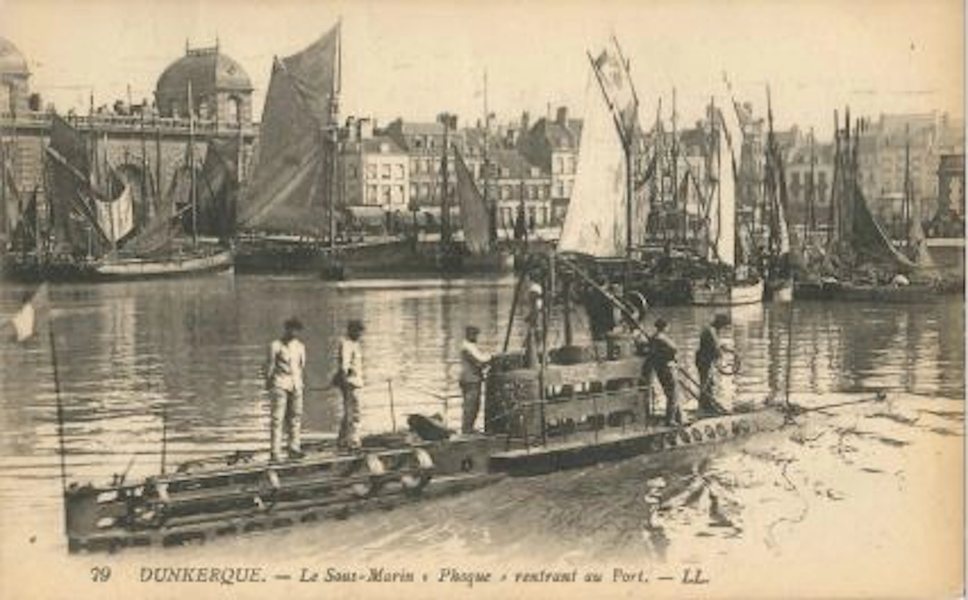 Lot d'environ 51 cartes postales sur le thème…