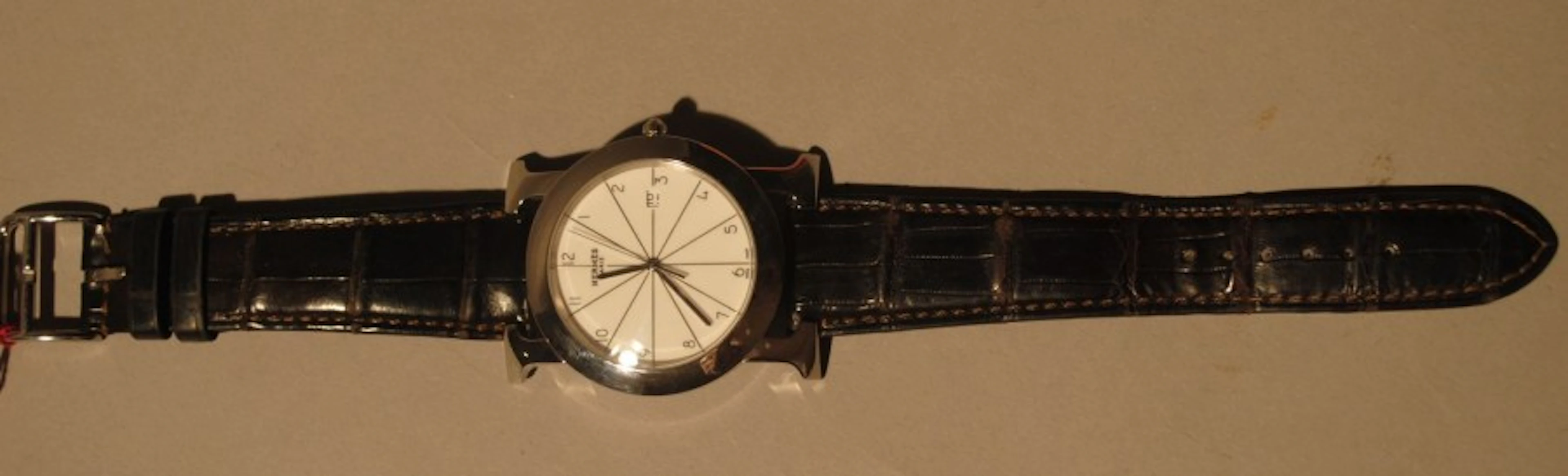 HERMÈS Paris Swiss made n°HR.710/2426040