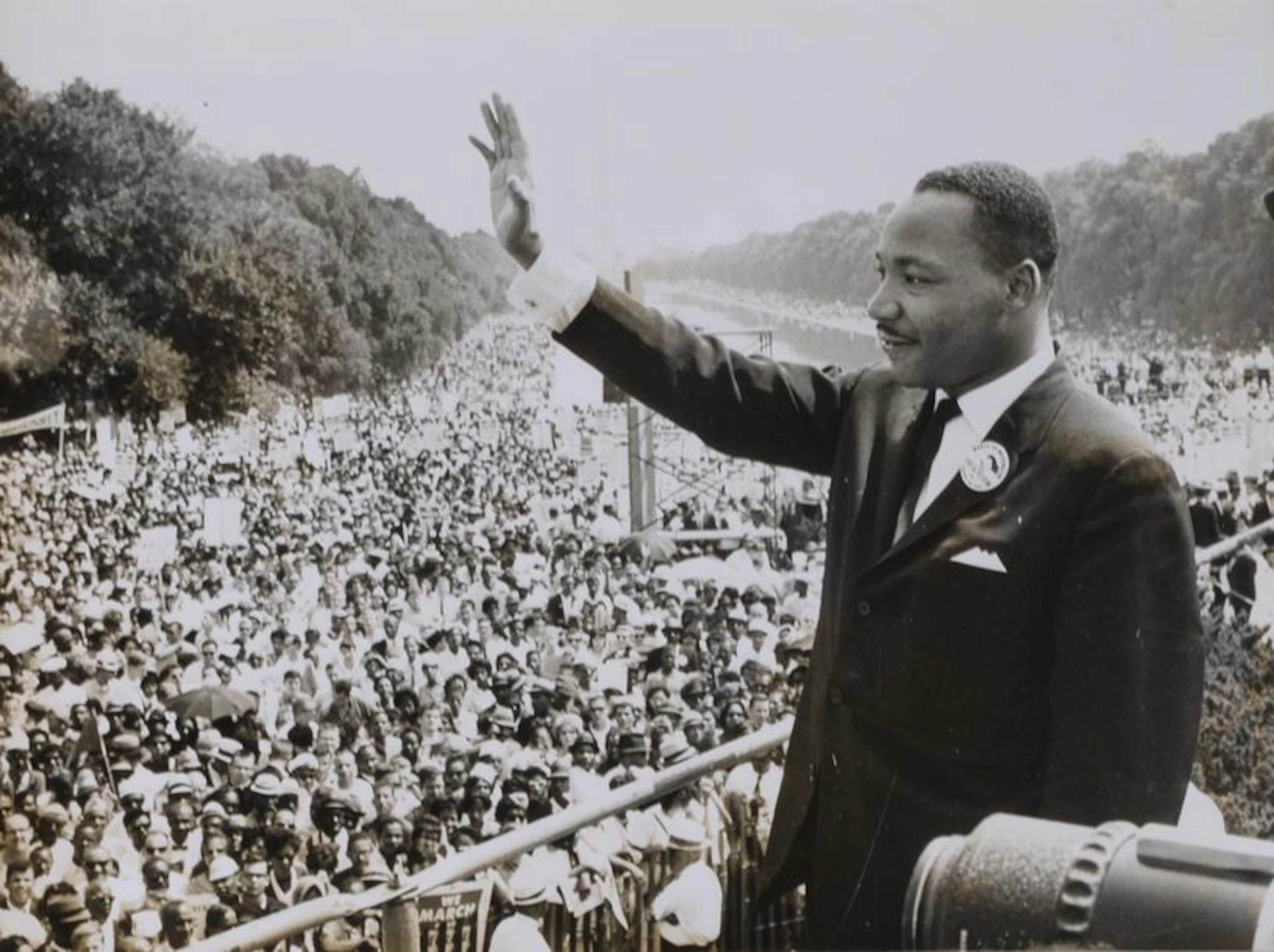 MARTIN LUTHER KING Marthin Luther King recevant...