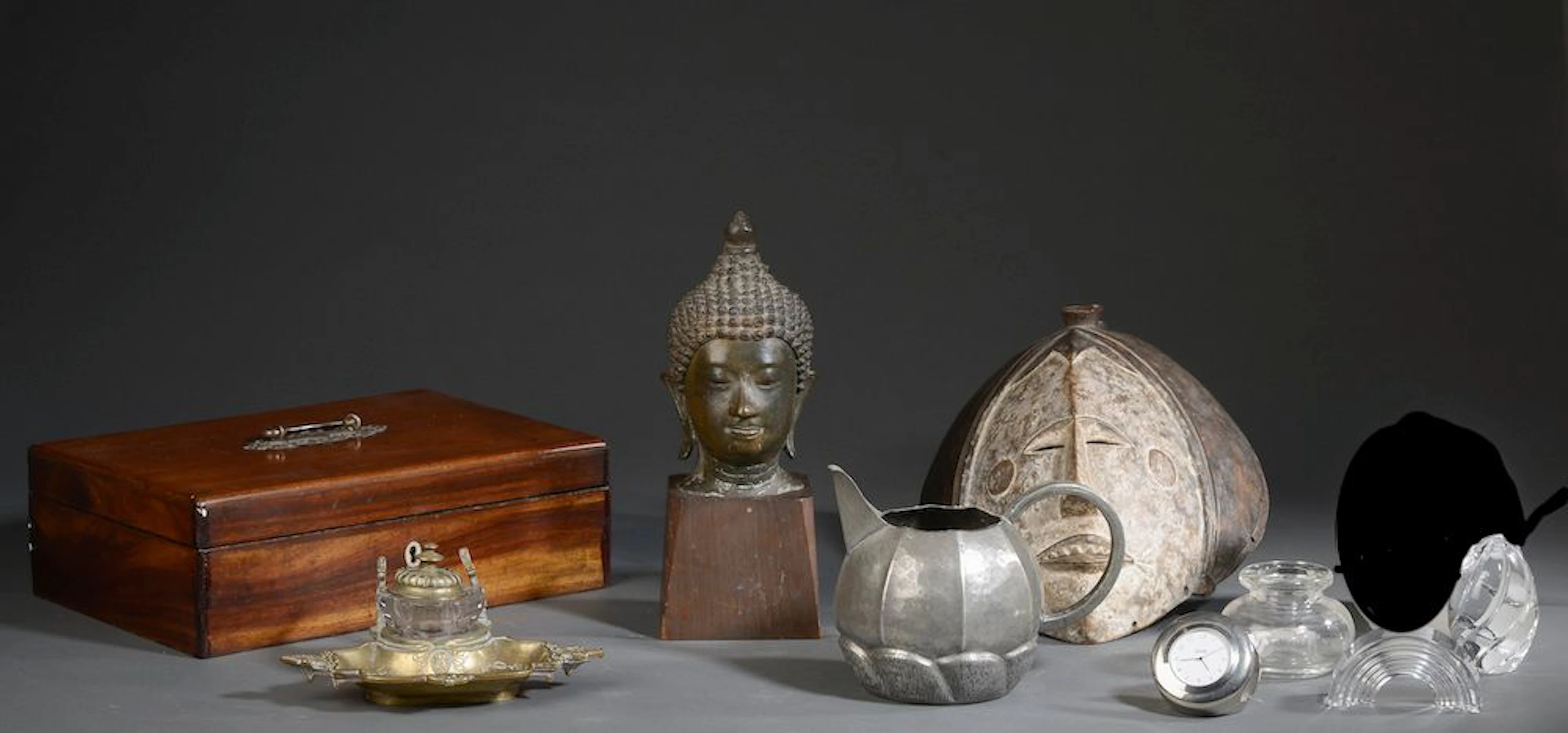 Ensemble comprenant : - Tête de Bouddha... - Lot 91 - Le Floc'h
