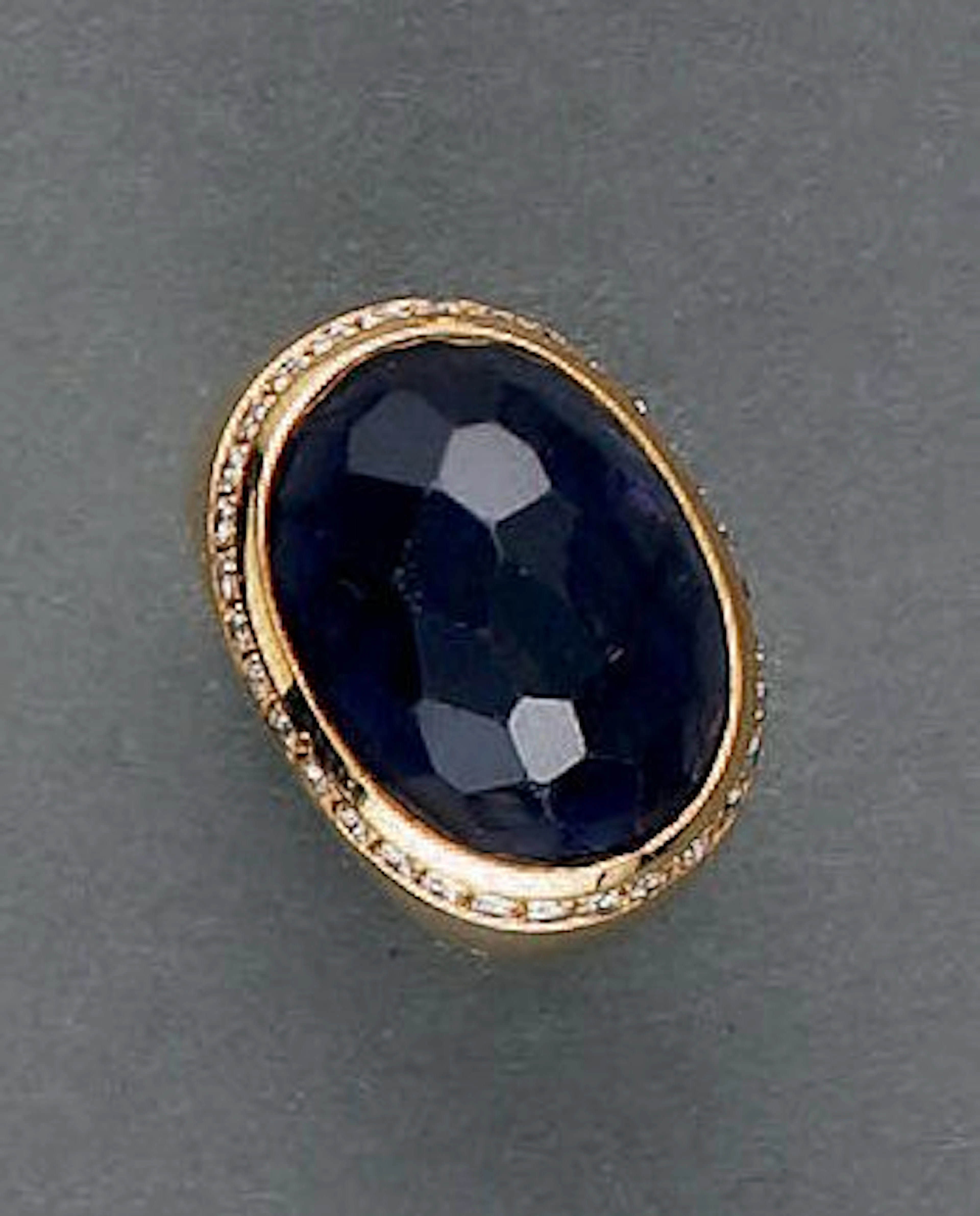 BAGUE CHEVALIÈRE en or jaune 18 k uni