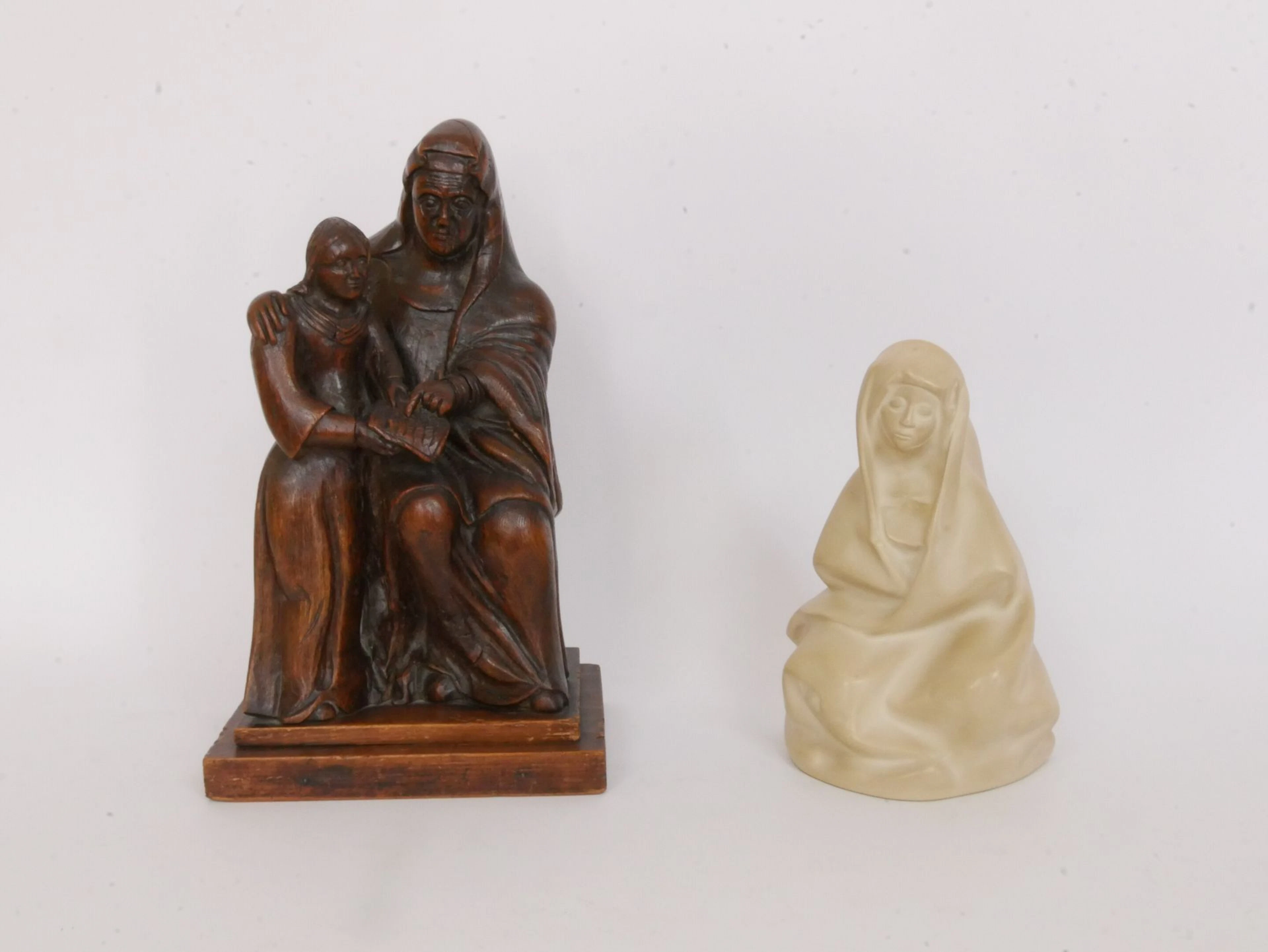 Lot comprenant : - Une sculpture en résine... - Lot 89 - Morand & Morand
