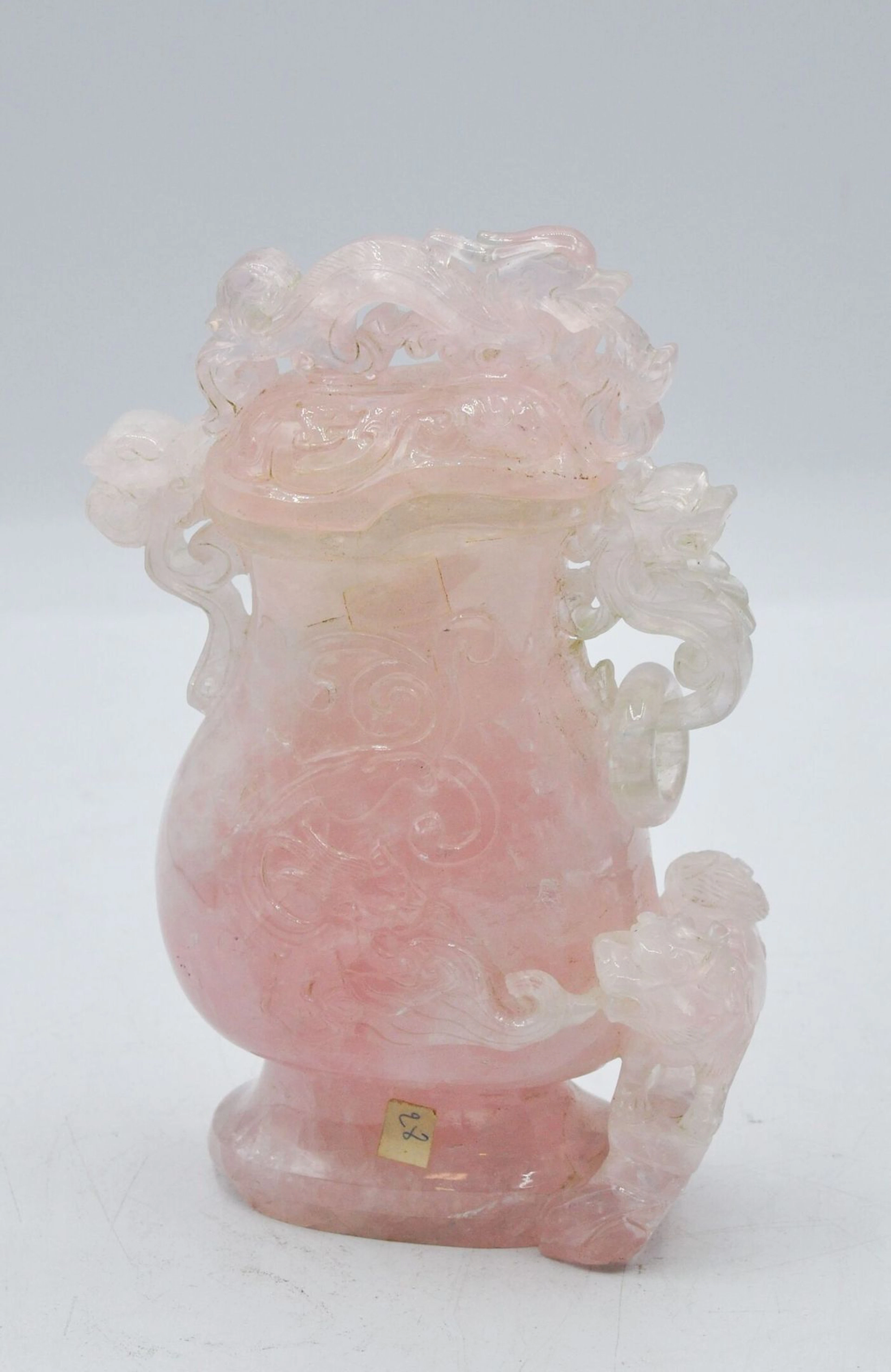 CHINE : Vase couvert en quartz rose en forme... - Lot 143 - Morand & Morand