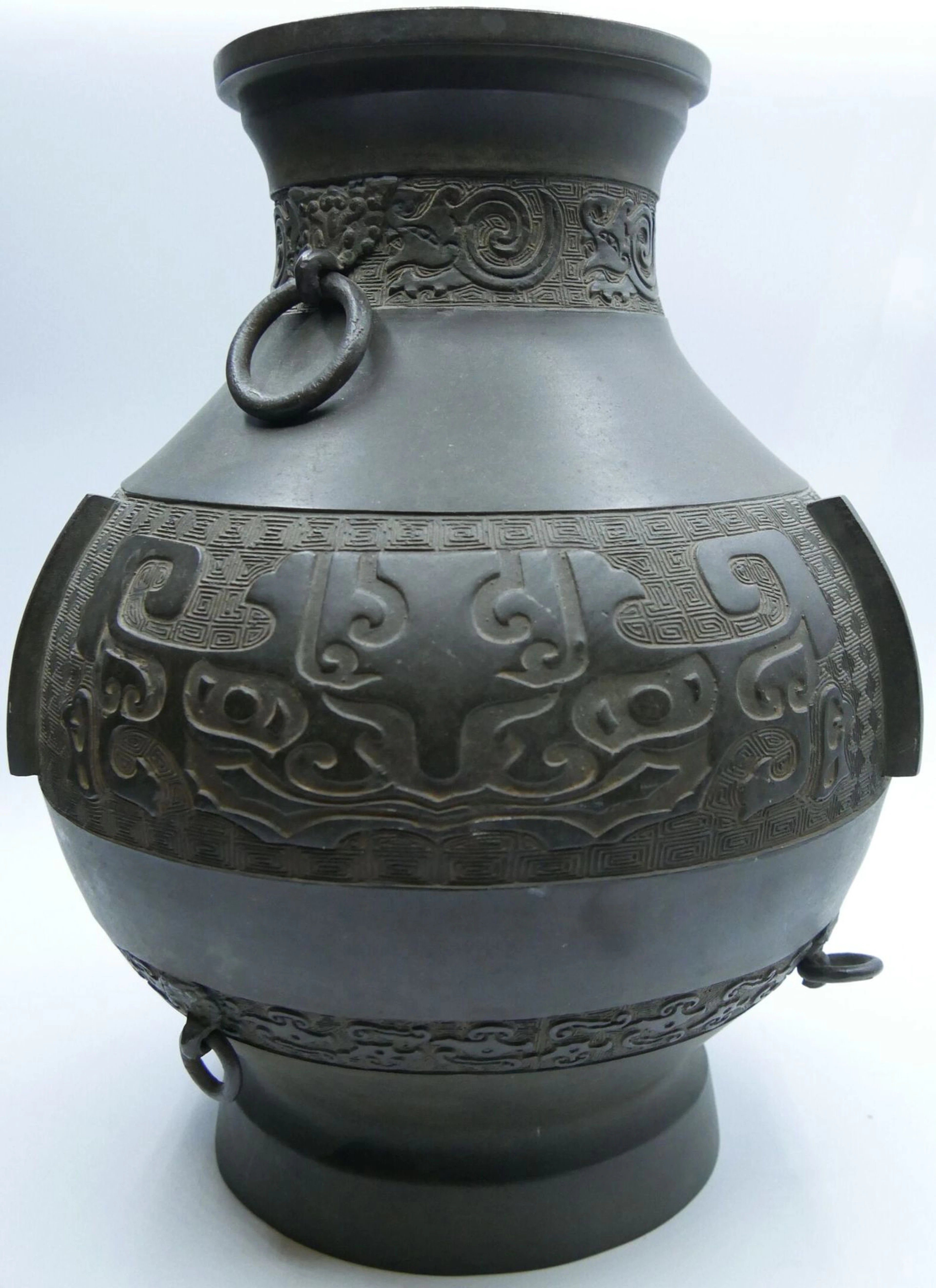 CHINE - XXème siècle Vase balustre en bronze... - Lot 172 - Morand & Morand