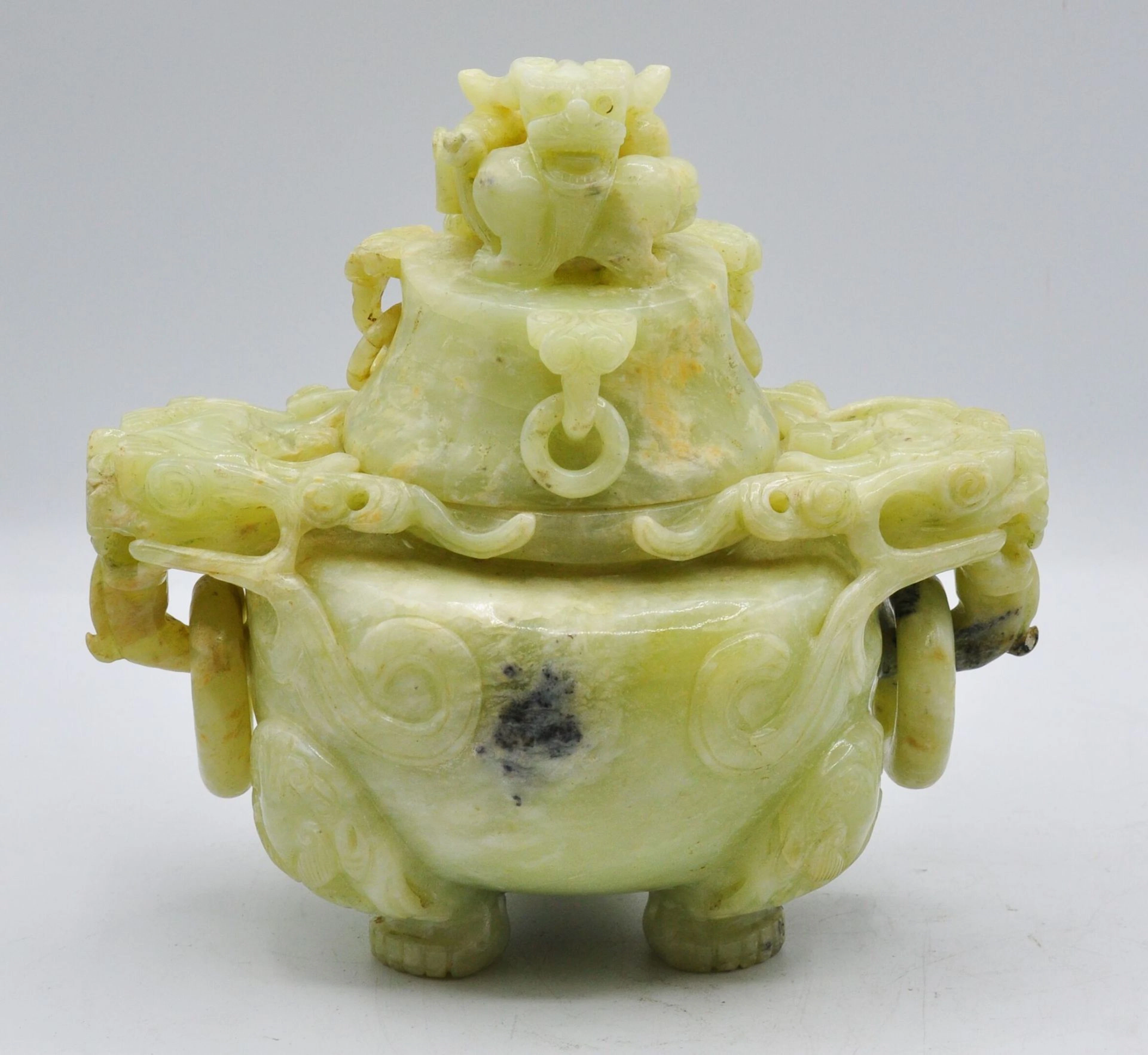 CHINE : Brûle parfum tripode en pierre dure... - Lot 187 - Morand & Morand