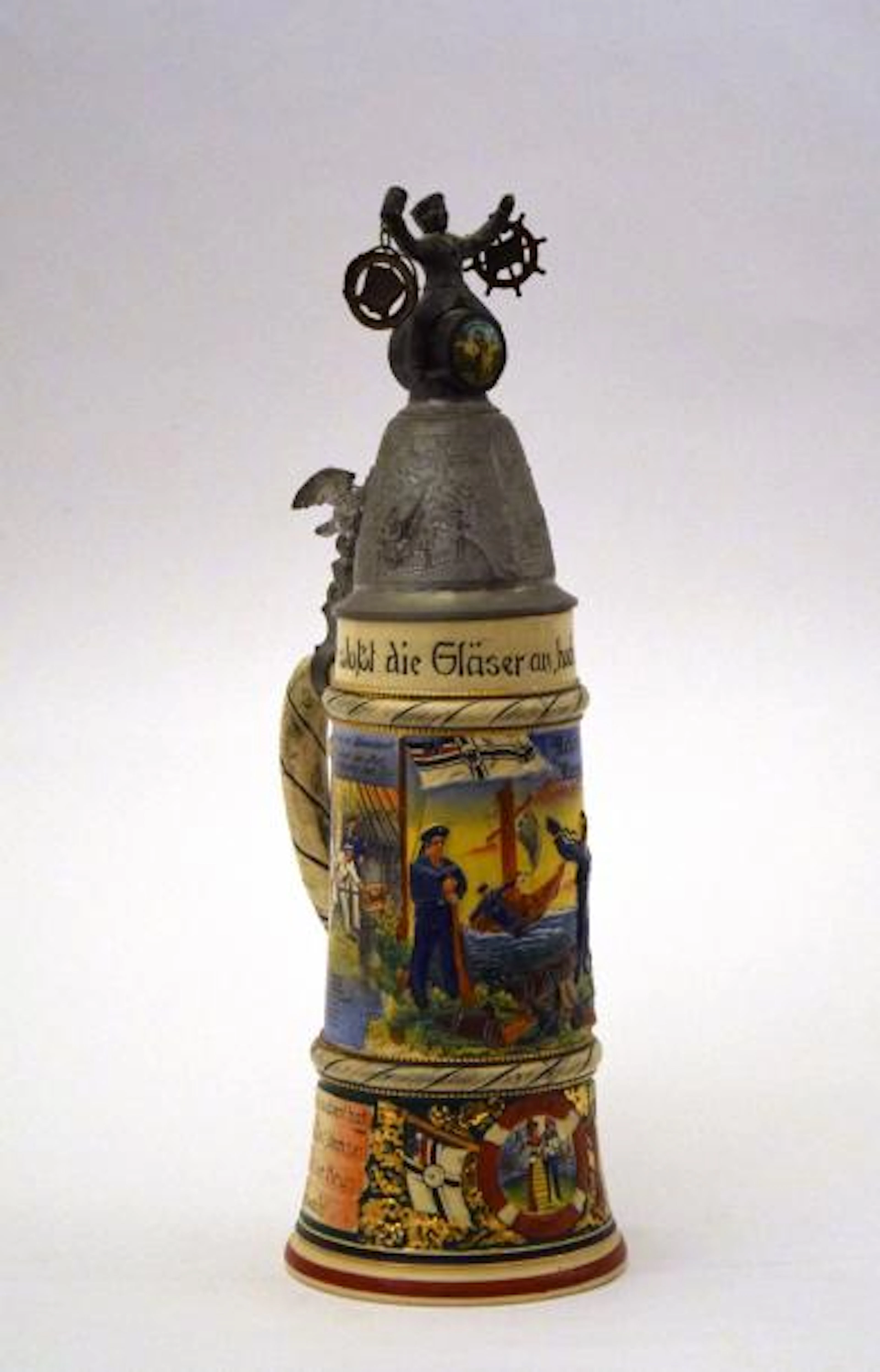 CHOPPE de réserviste en grès polychrome à…
