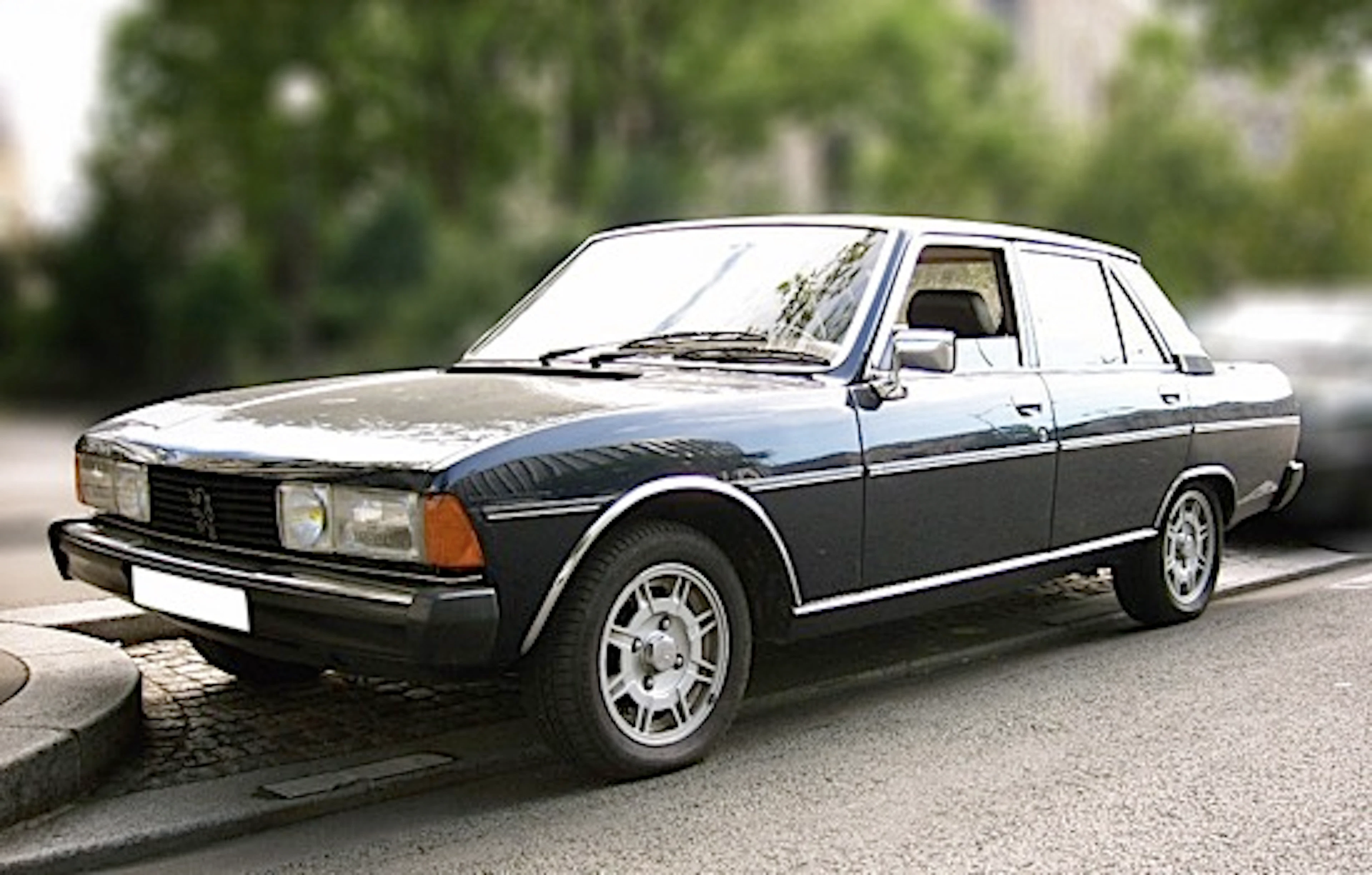 PEUGEOT 604 STI Chapron Spéciale 1982 EX Yves Saint Laurent N° DE