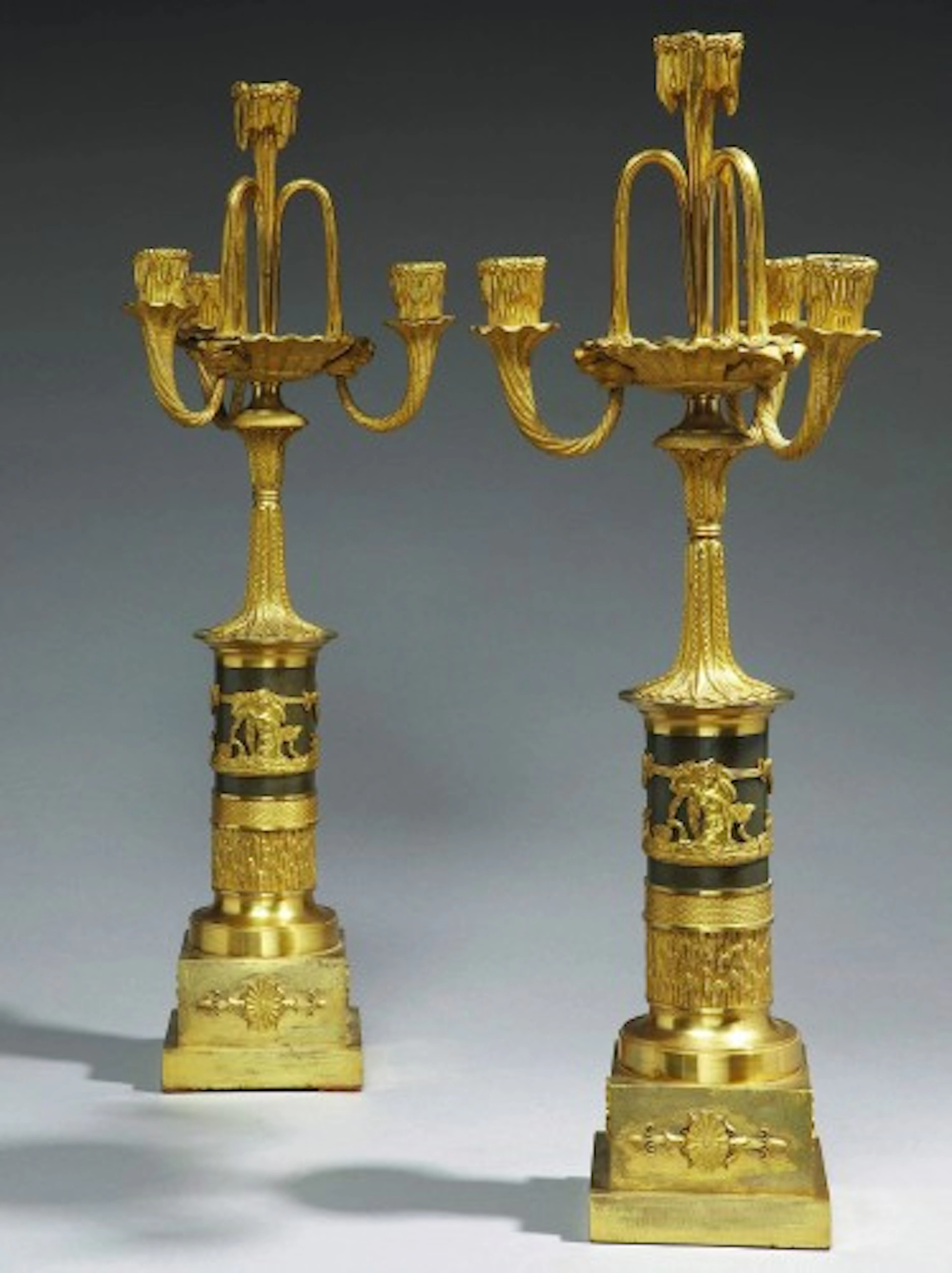 PAIRE DE CANDELABRES RUSSES DU DEBUT DU XIXEME SIECLE ATTRIBUÉS À