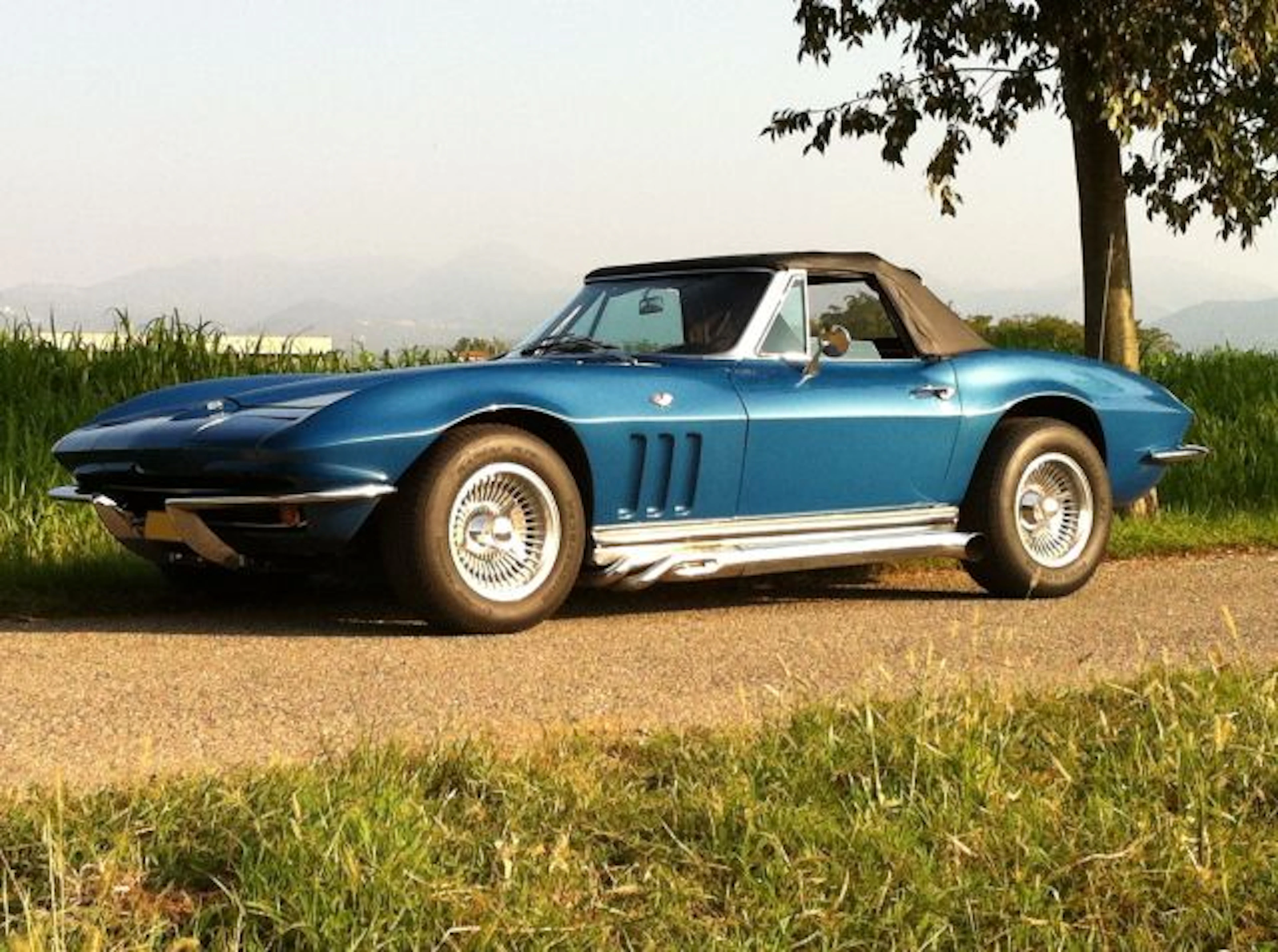 1965 Chevrolet Corvette Sting Ray cabriolet avec Hard-top - no reserve