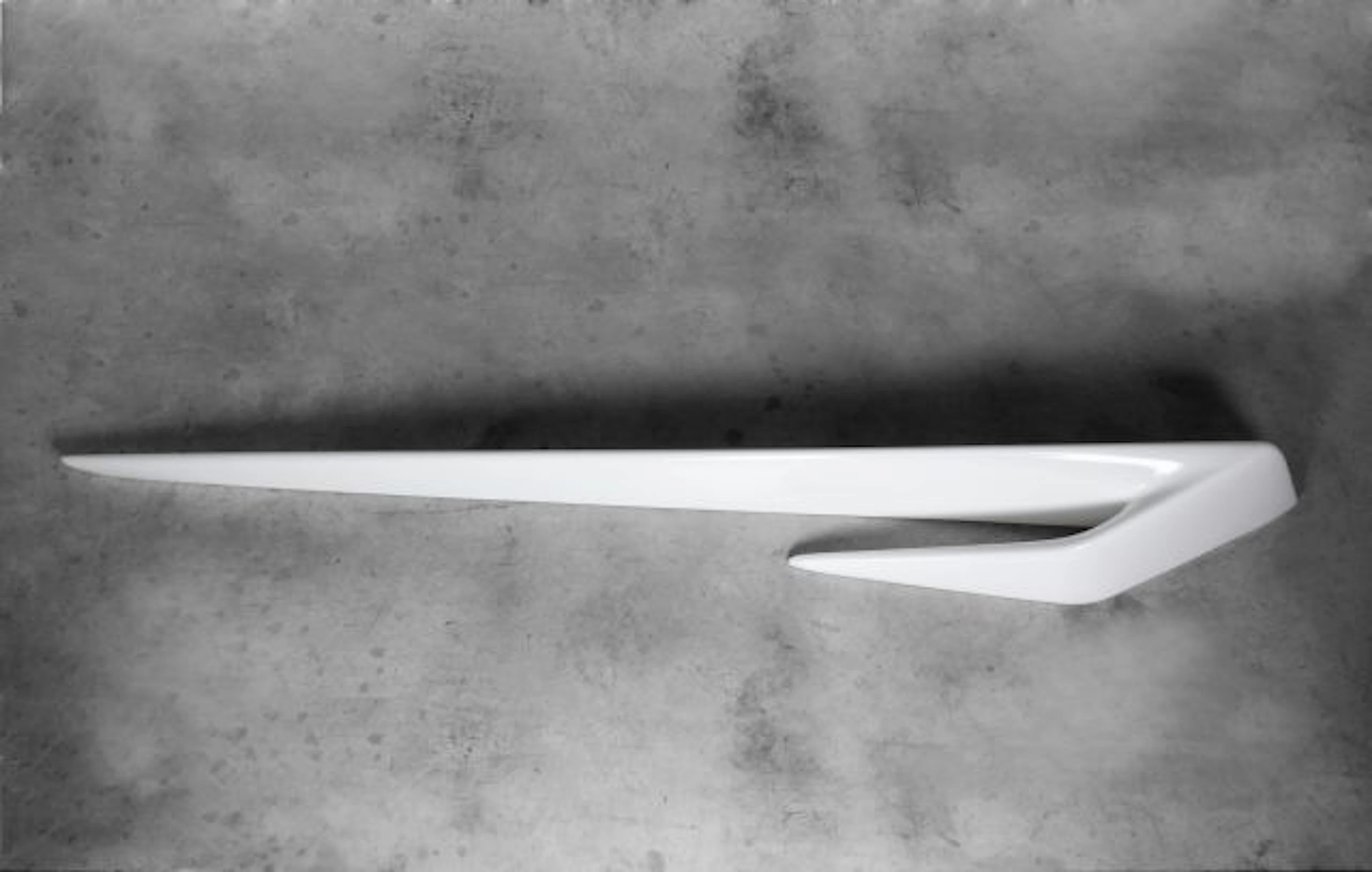 Zaha HADID (née en 1950) Etagère modèle "SERIF 4" - 2006