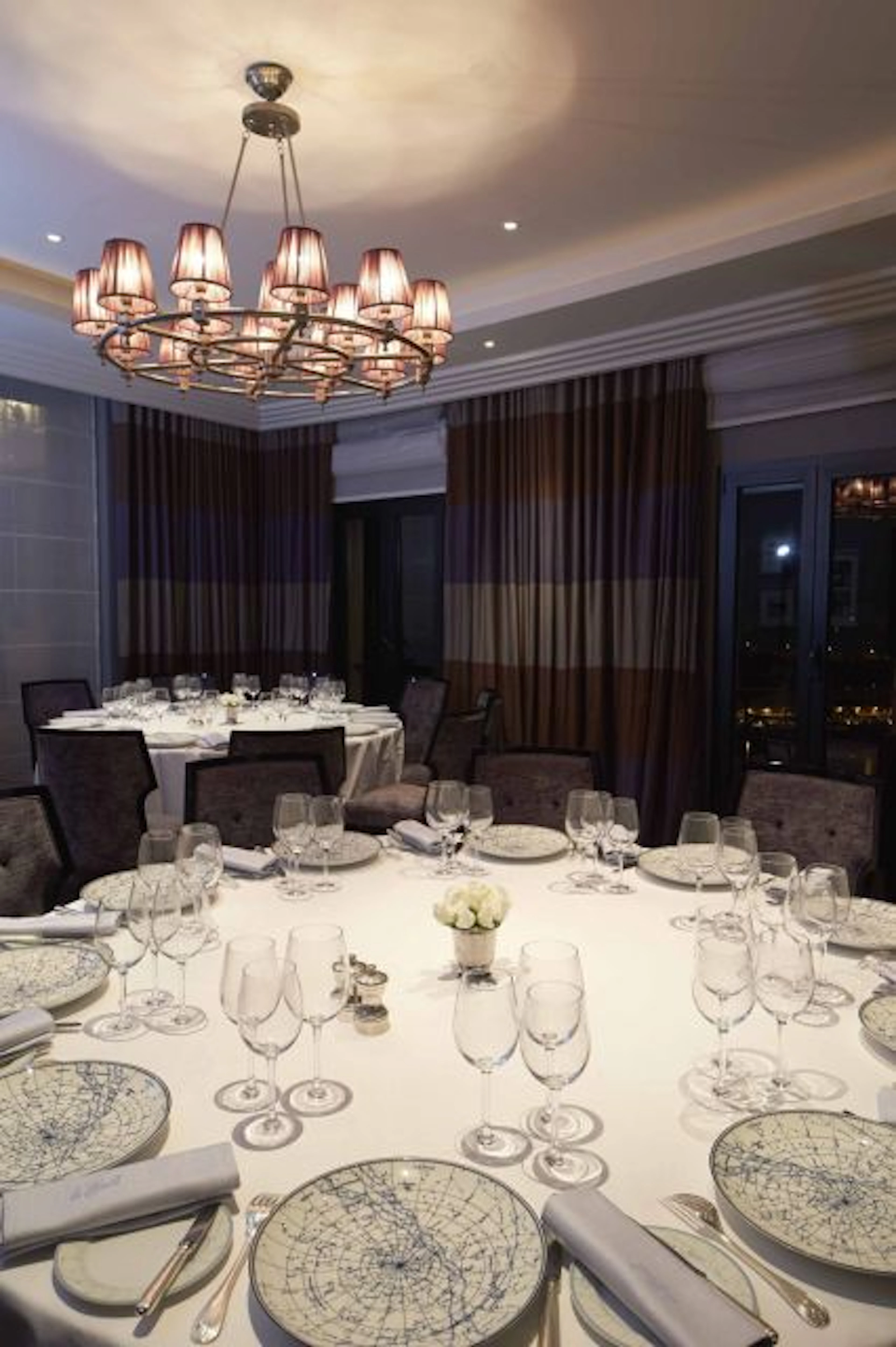 LUSTRE CONTEMPORAIN