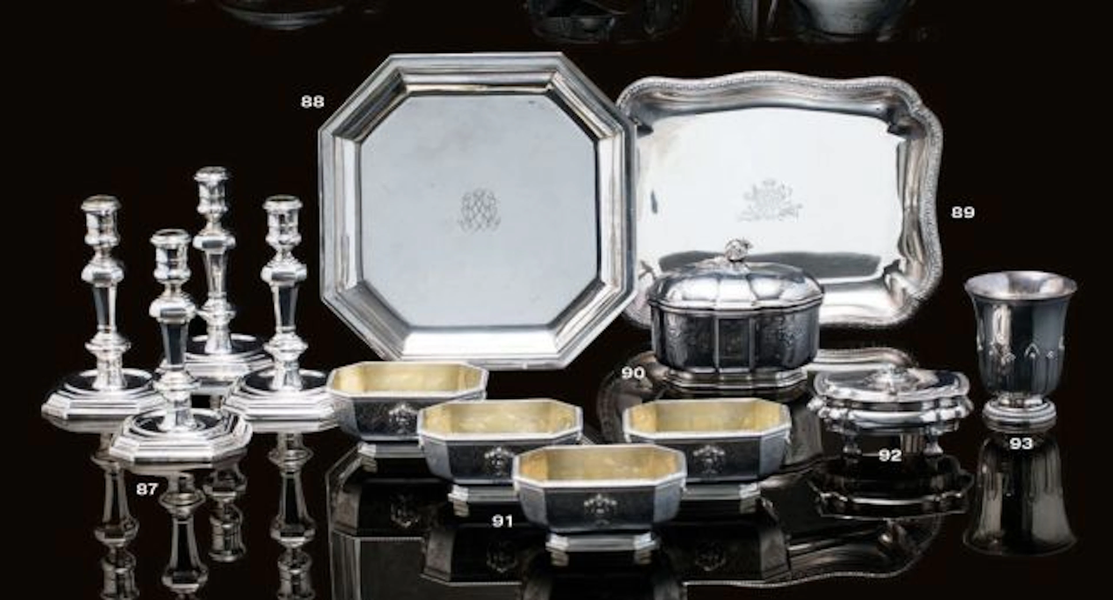 QUATRE FLAMBEAUX EN ARGENT, MODERNE Par Spink and Son