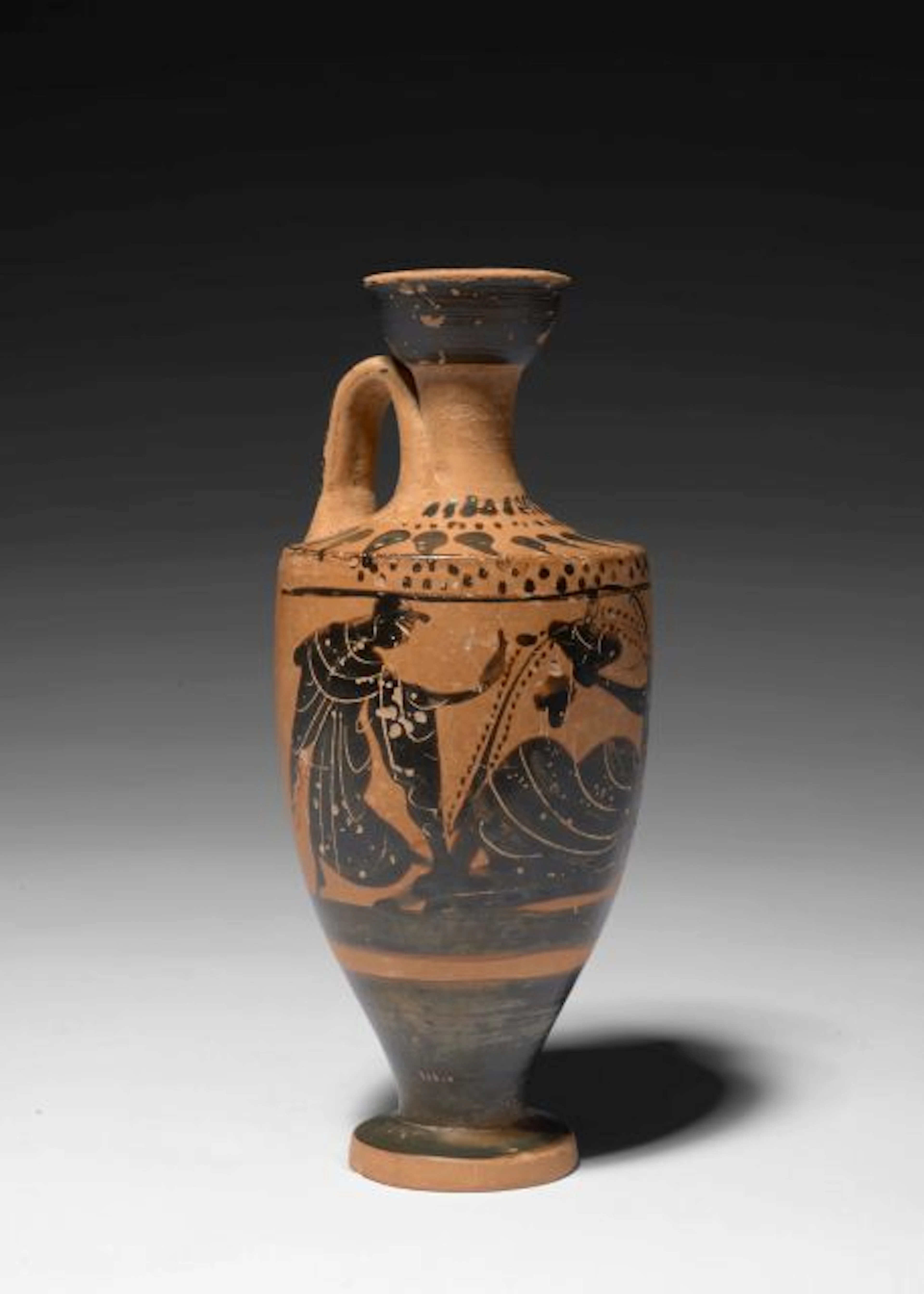 LÉCYTHE À FIGURES NOIRES EN CÉRAMIQUE, ART GREC, 6e SIÈCLE AV.J.C.