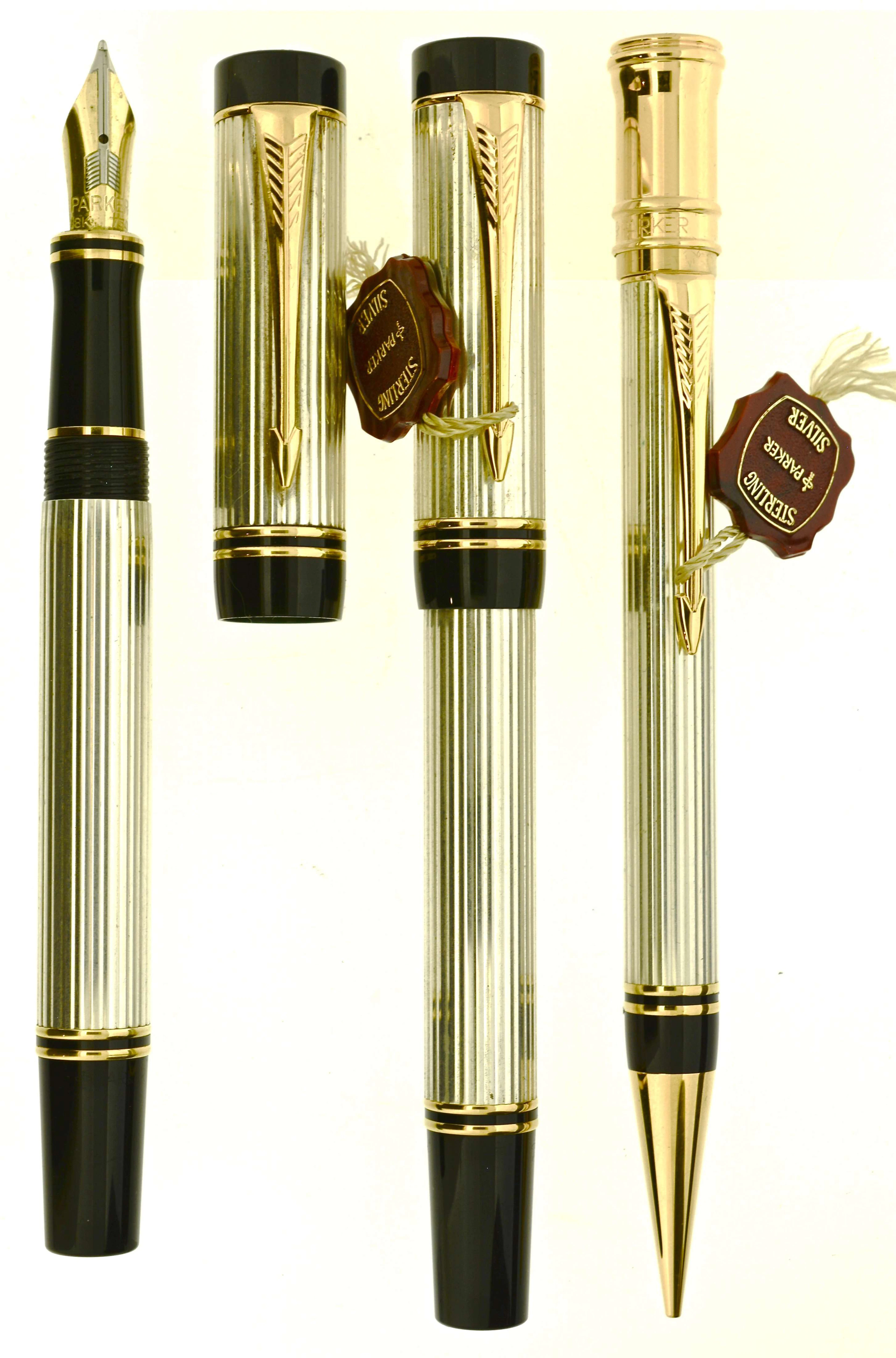PARKER Parure plume International + roller + mine de la collection Duofold