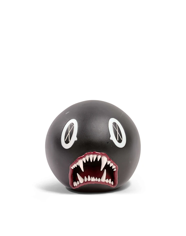 KAWS X MEDICOM Cat Teeth Bank (black) - 2007 Vinyle peint