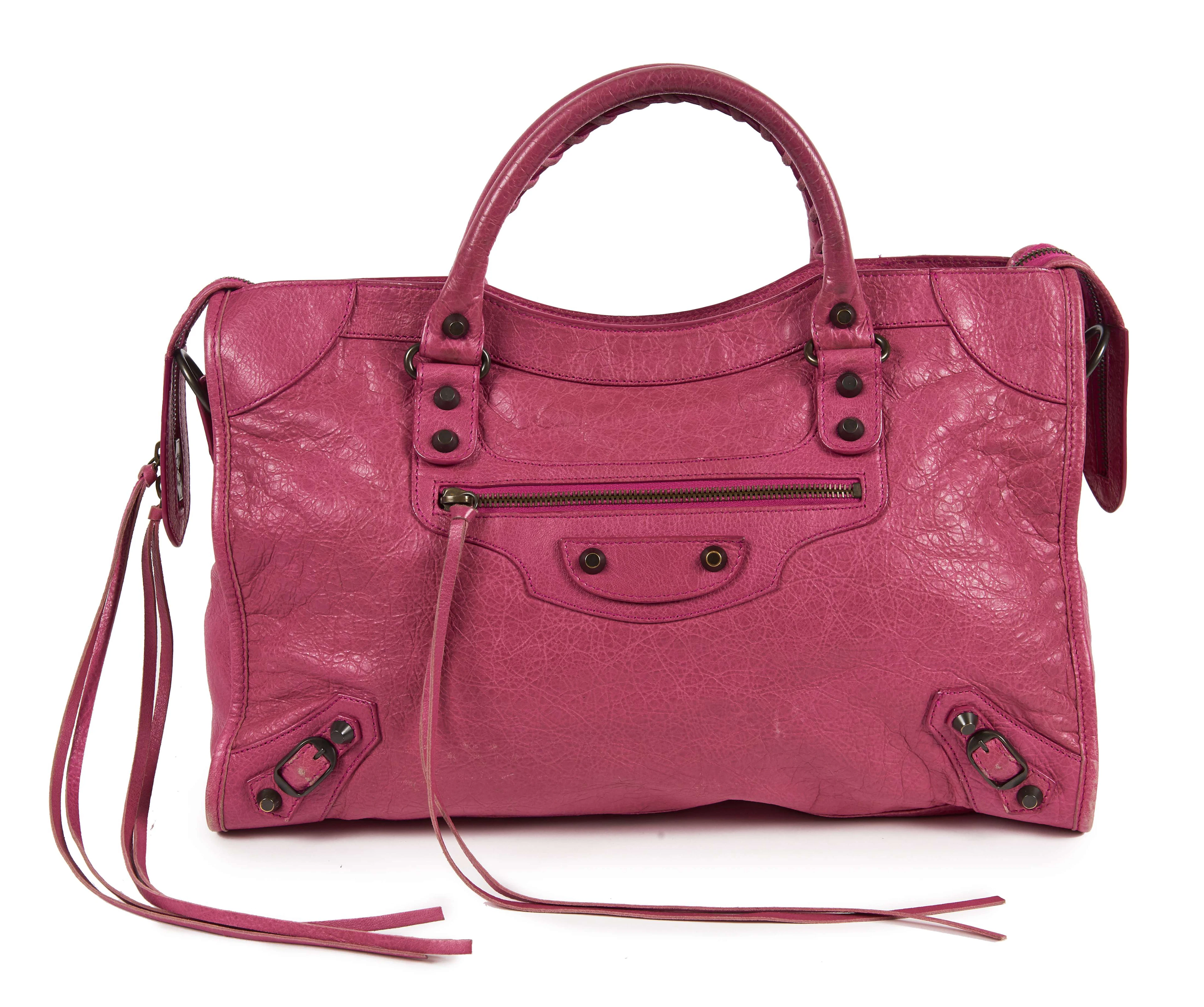 BALENCIAGA SAC "Classic City" en cuir vieilli rose