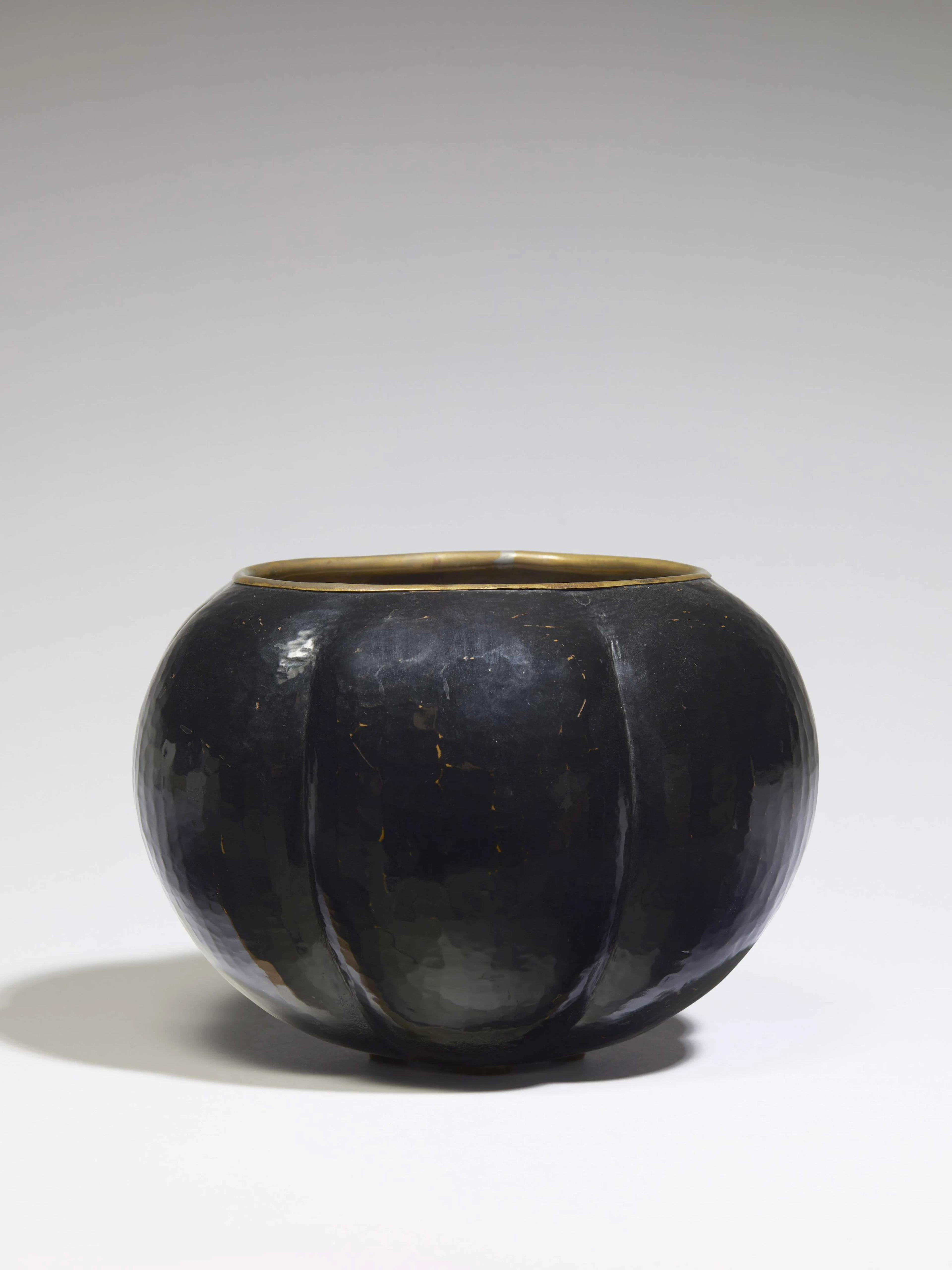 Jean DUNAND (1877-1942) Vase - Circa 1920-1925