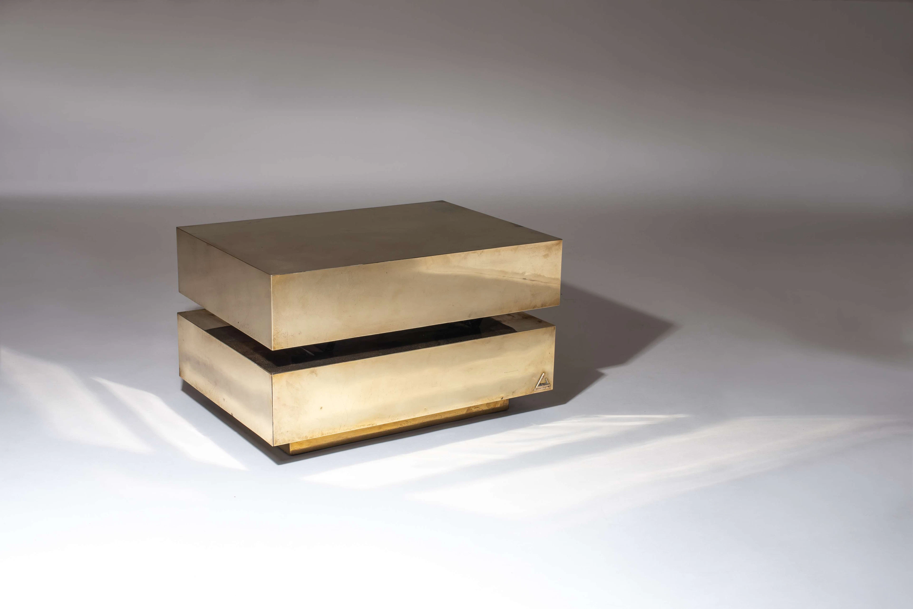 Gabriella CRESPI 1922-2012 Table basse dite «Scultura» de...