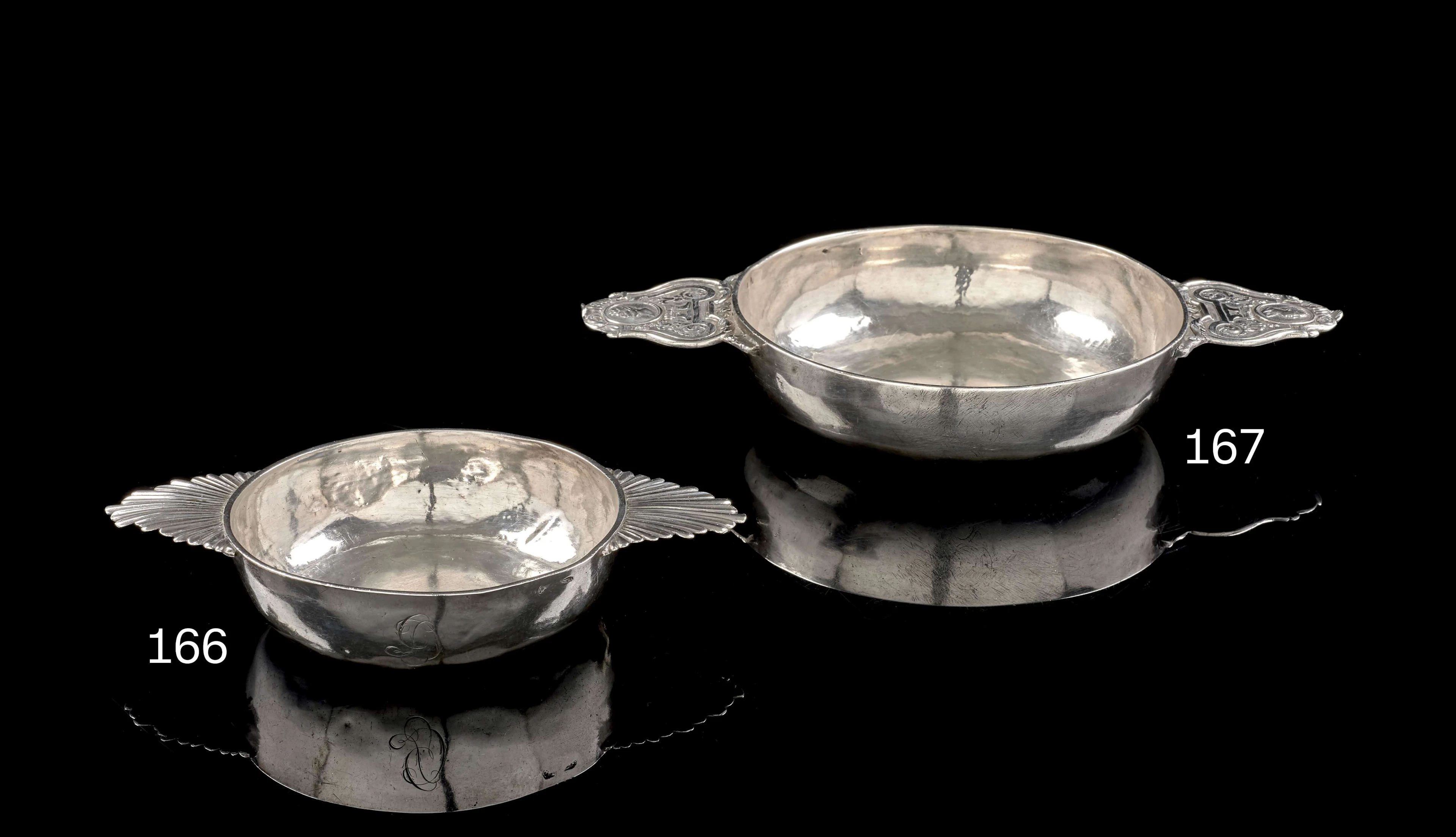 ÉCUELLE EN ARGENT