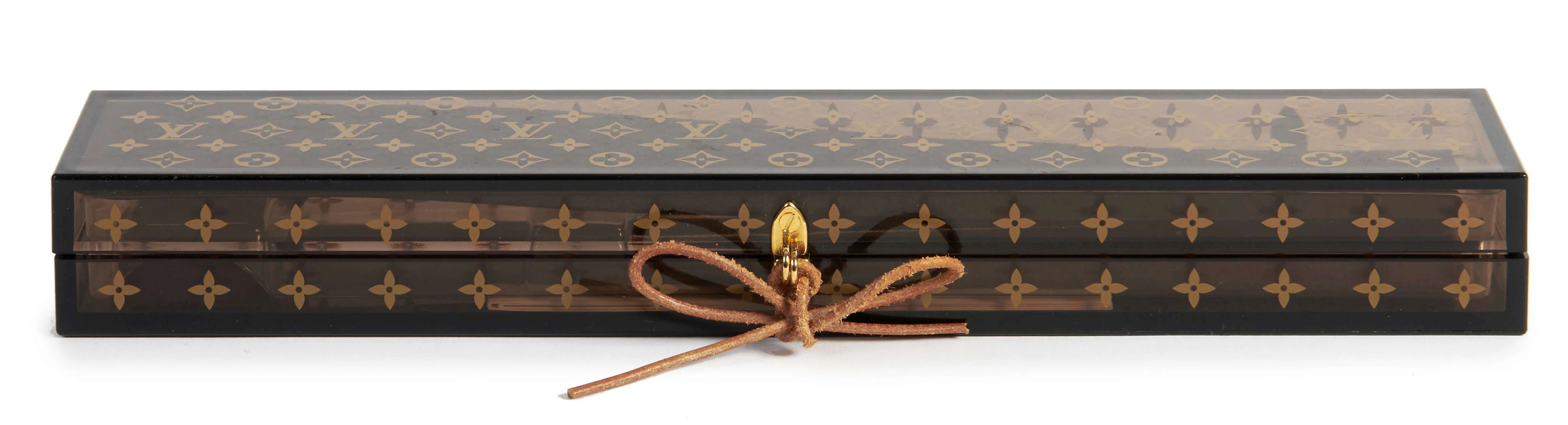 LOUIS VUITTON (OBJETS NOMADES)