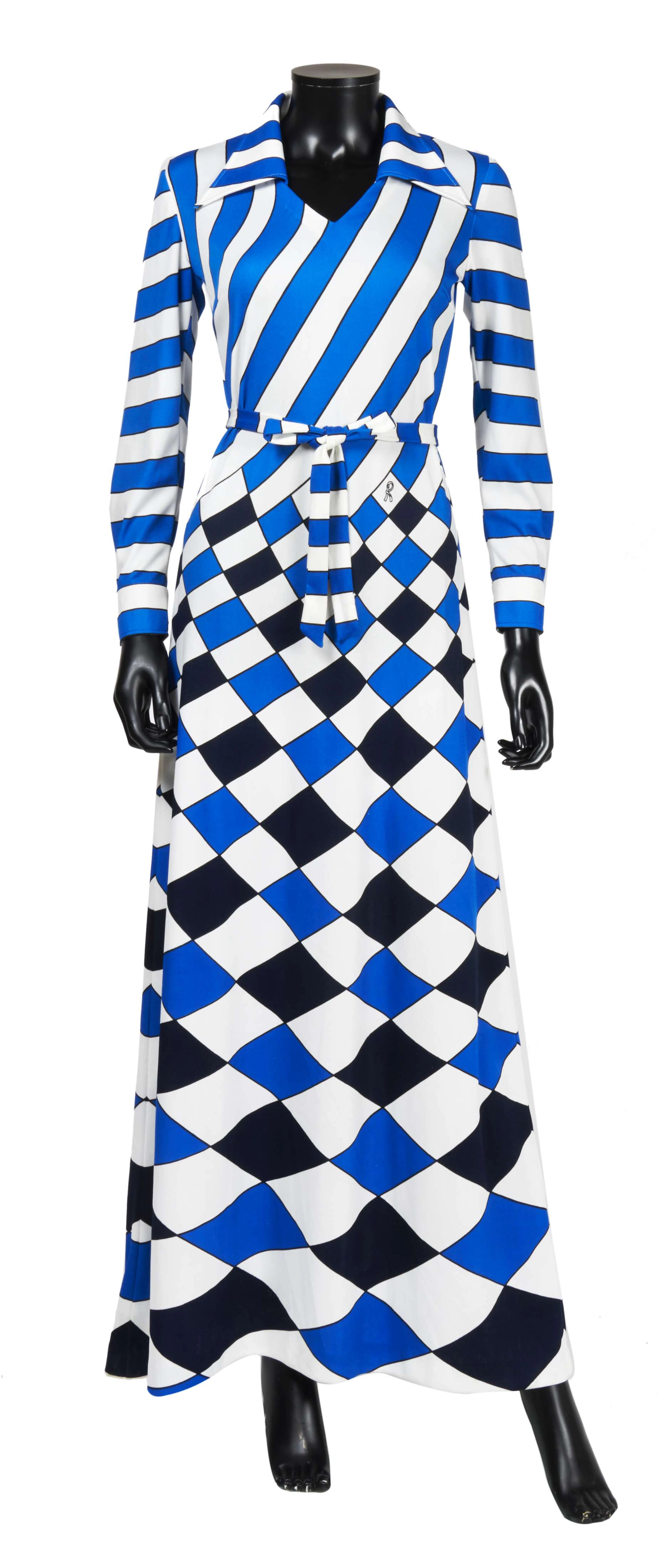 ROBERTA DI CAMERINO (1976) ROBE en jersey polyester imprimé en trompe-l’œil bleu