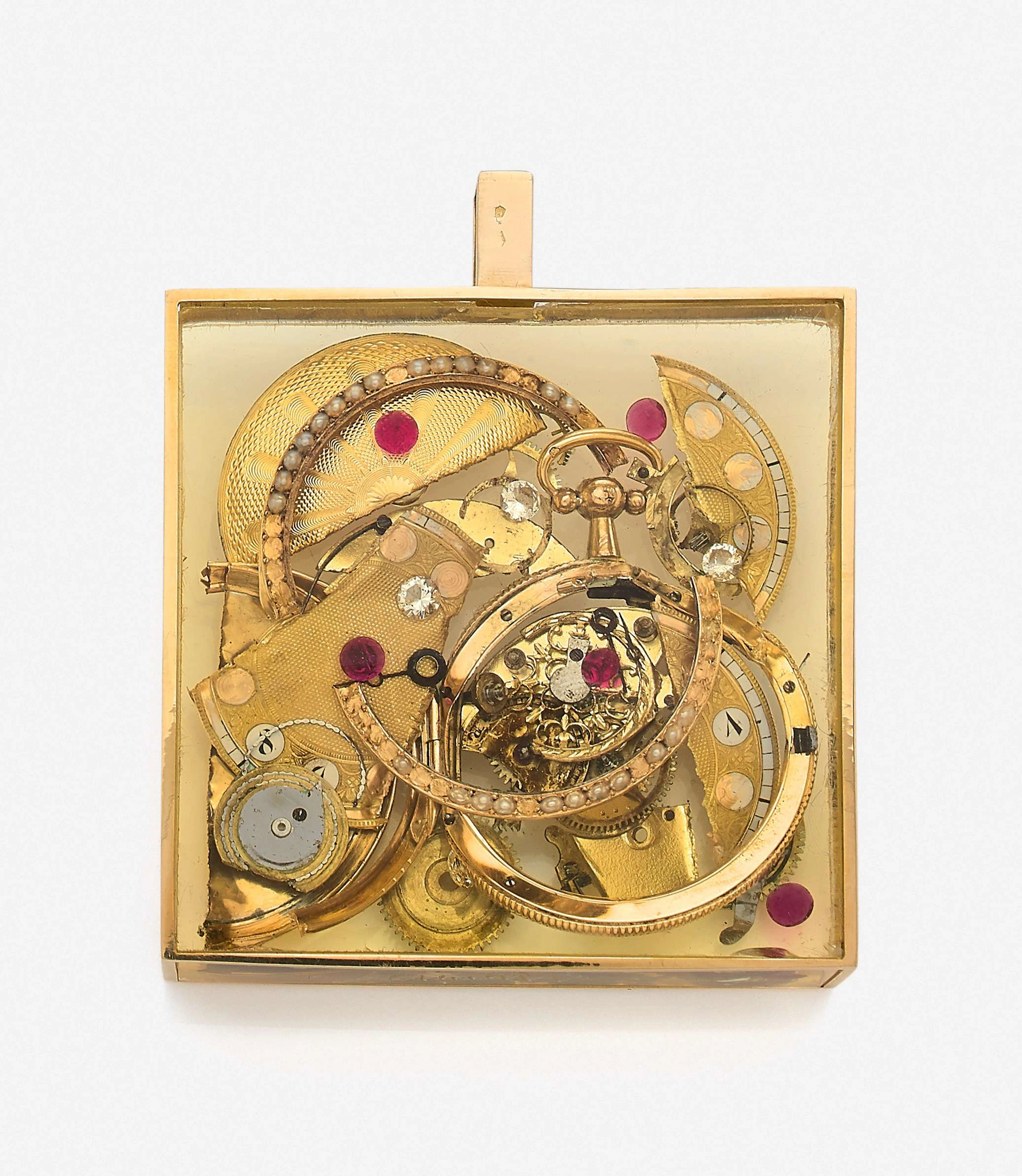 0 ARMAN (1928 - 2005) Pendentif inclusion "Colère de montre"